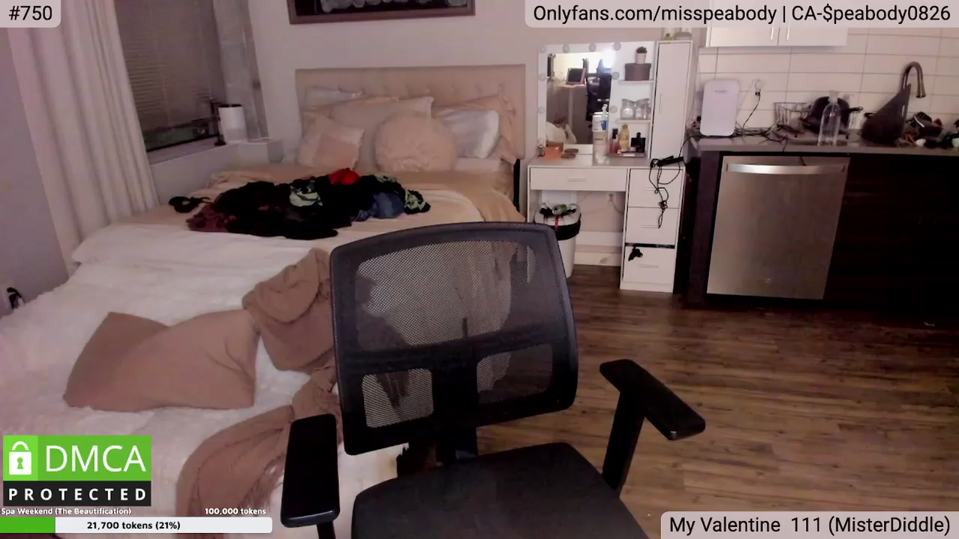 Gallery image thumbnail from MissPeabody's myfreecams stream on, 02/12/2024, 03:07 image 8 of 20