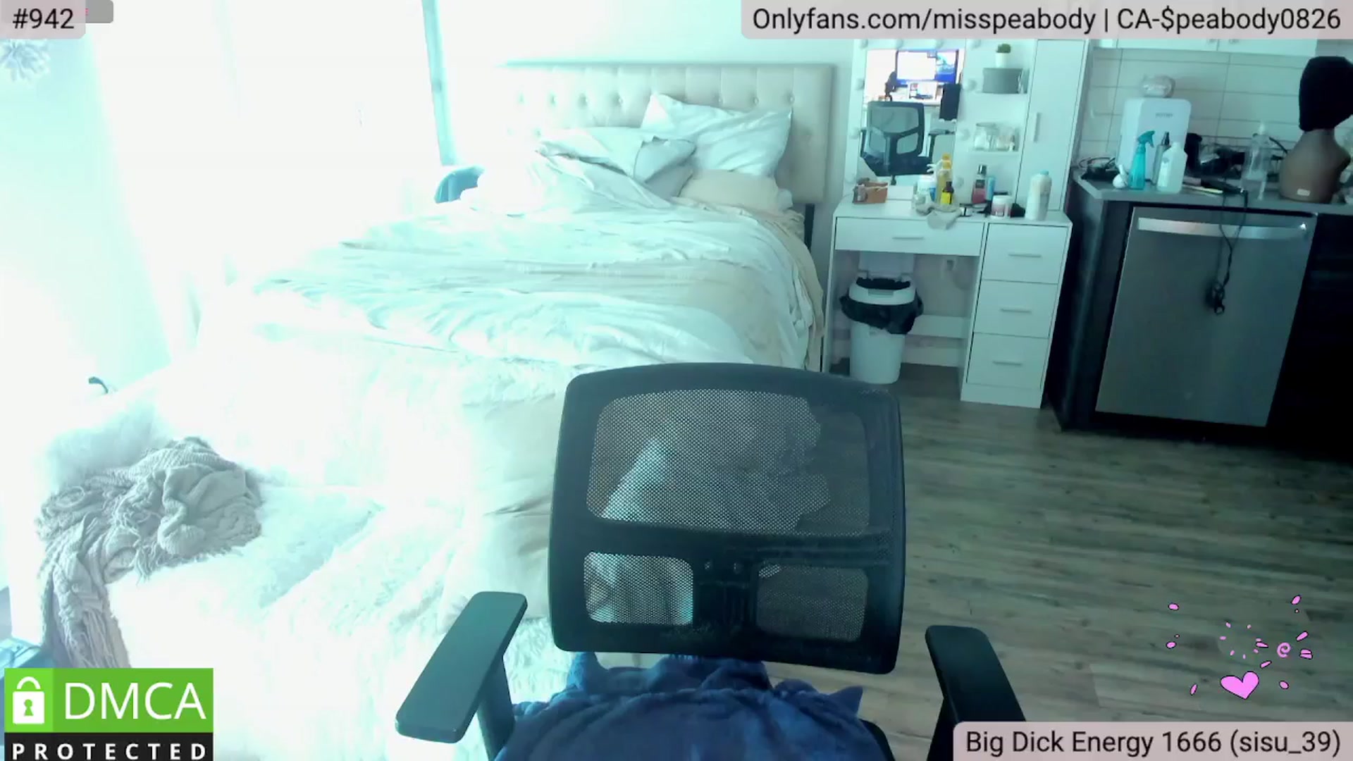 Gallery image thumbnail from MissPeabody's myfreecams stream on, 04/16/2024, 21:52 image 14 of 20