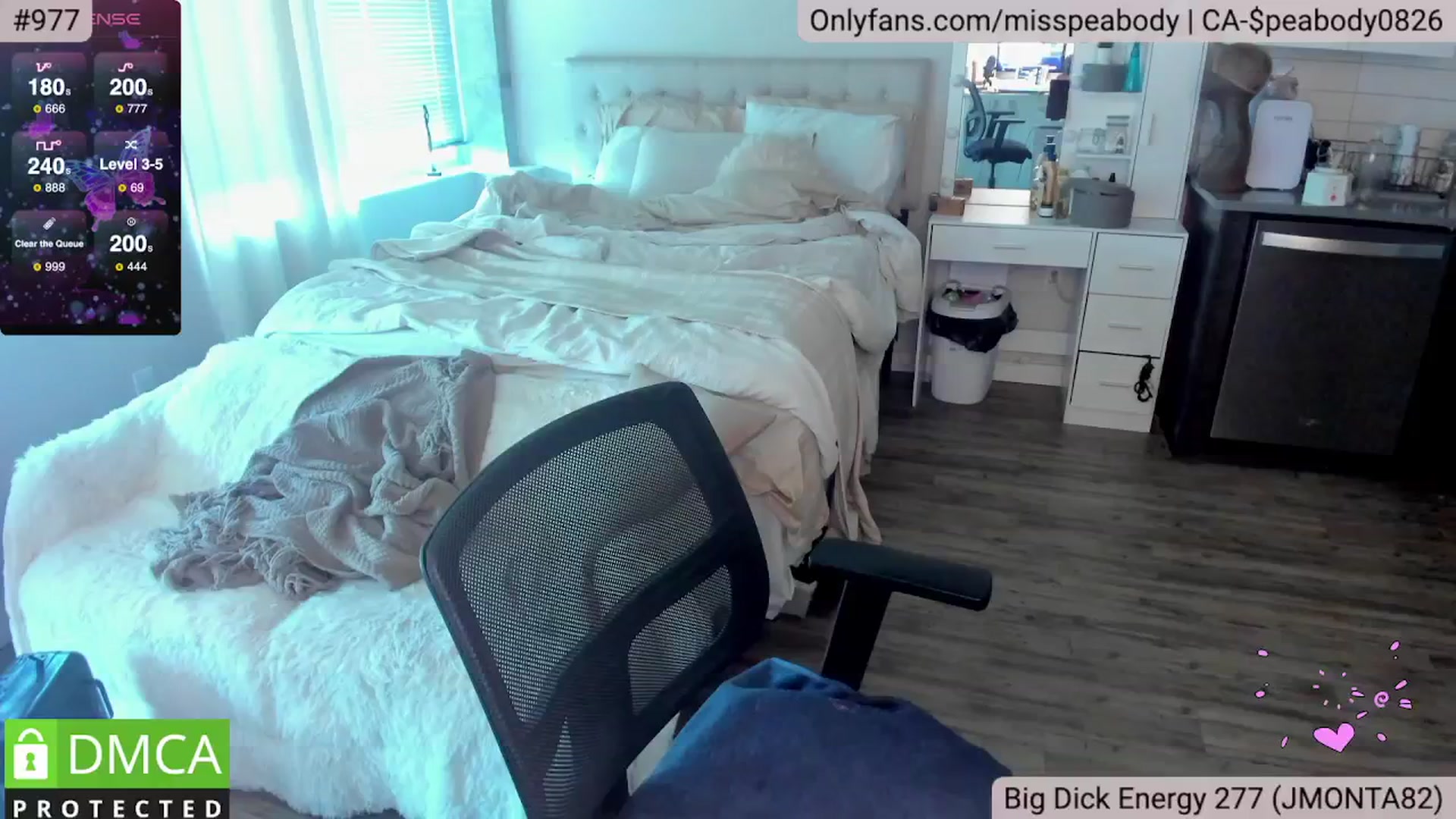 Gallery image thumbnail from MissPeabody's myfreecams stream on, 04/25/2024, 17:20 image 2 of 20