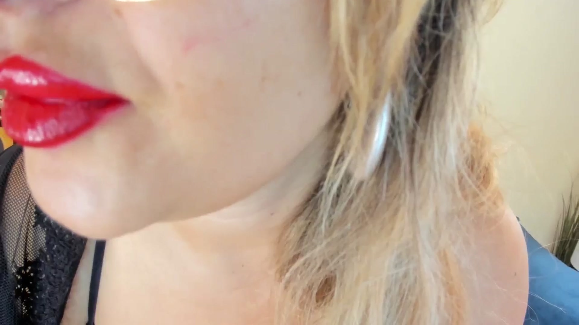 Gallery image thumbnail from MissPhantasyy's myfreecams stream on, 09/16/2024, 11:13 image 13 of 20