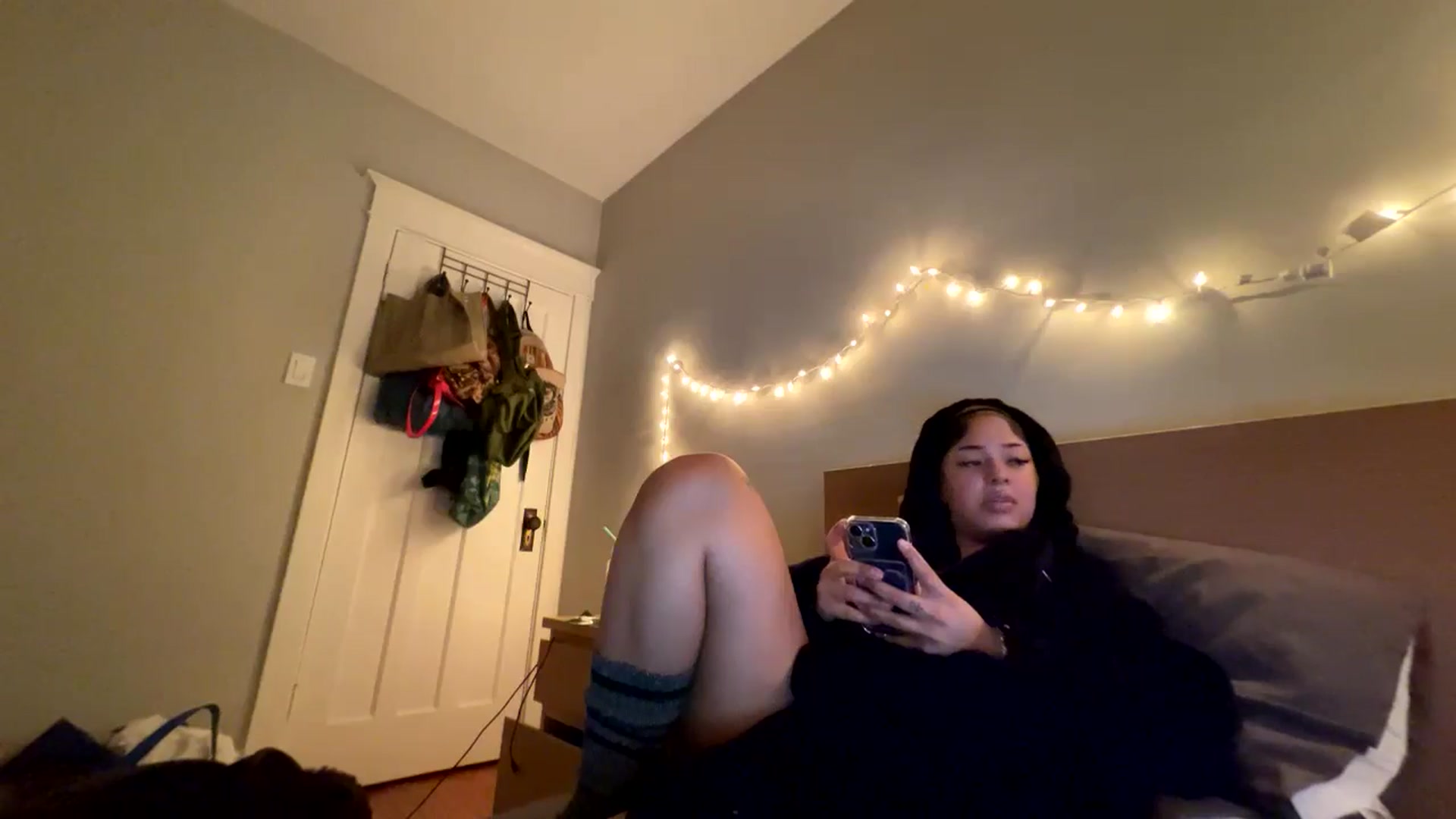 Gallery image thumbnail from MissRaquellk's myfreecams stream on, 01/24/2025, 09:50 image 12 of 20
