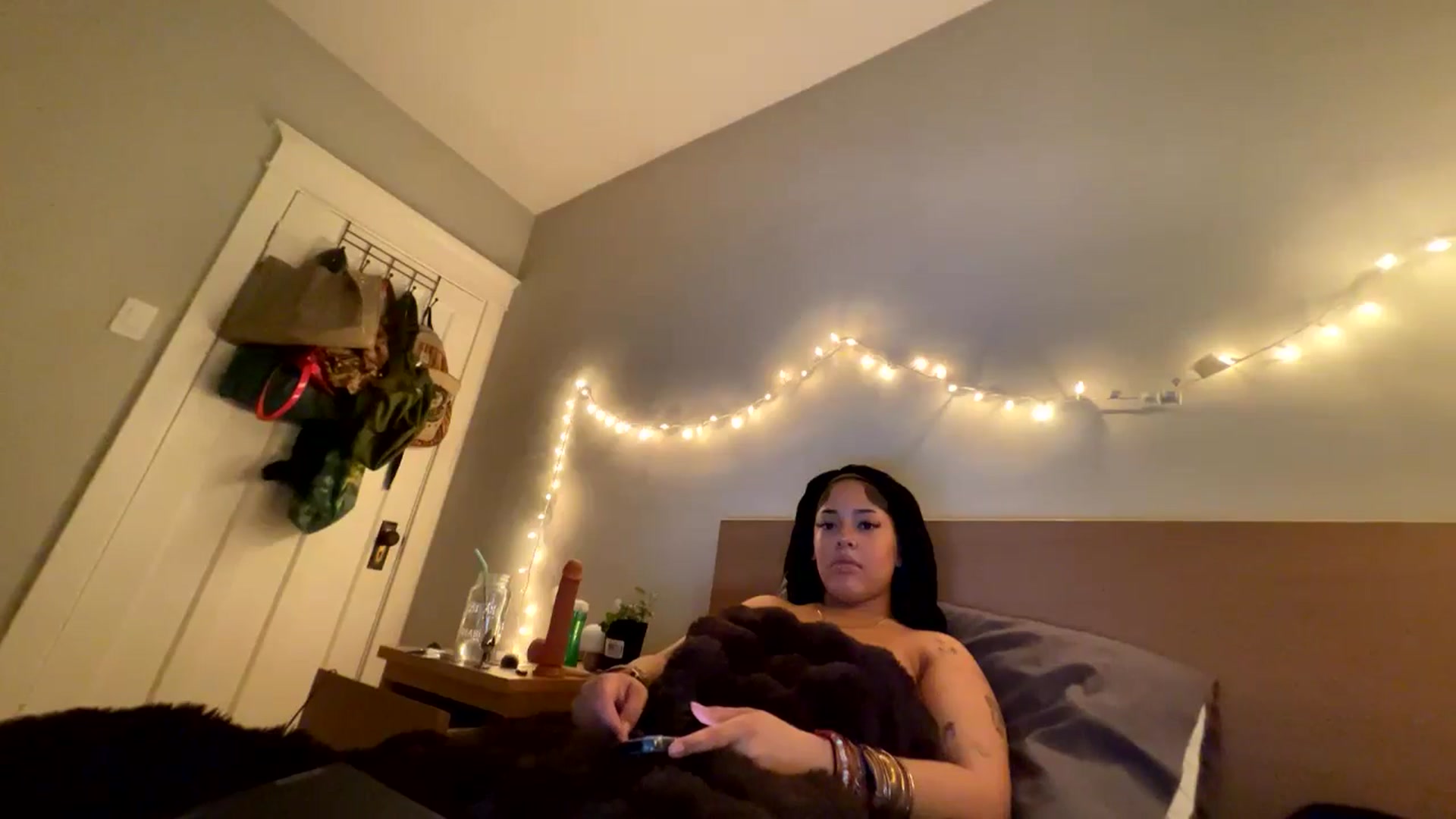 Gallery image thumbnail from MissRaquellk's myfreecams stream on, 01/24/2025, 09:50 image 5 of 20