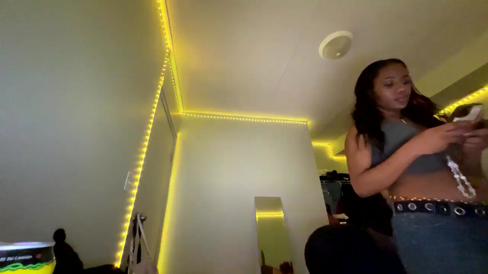 Gallery image thumbnail from MissRaquellk's myfreecams stream on, 01/26/2025, 03:35 image 17 of 20