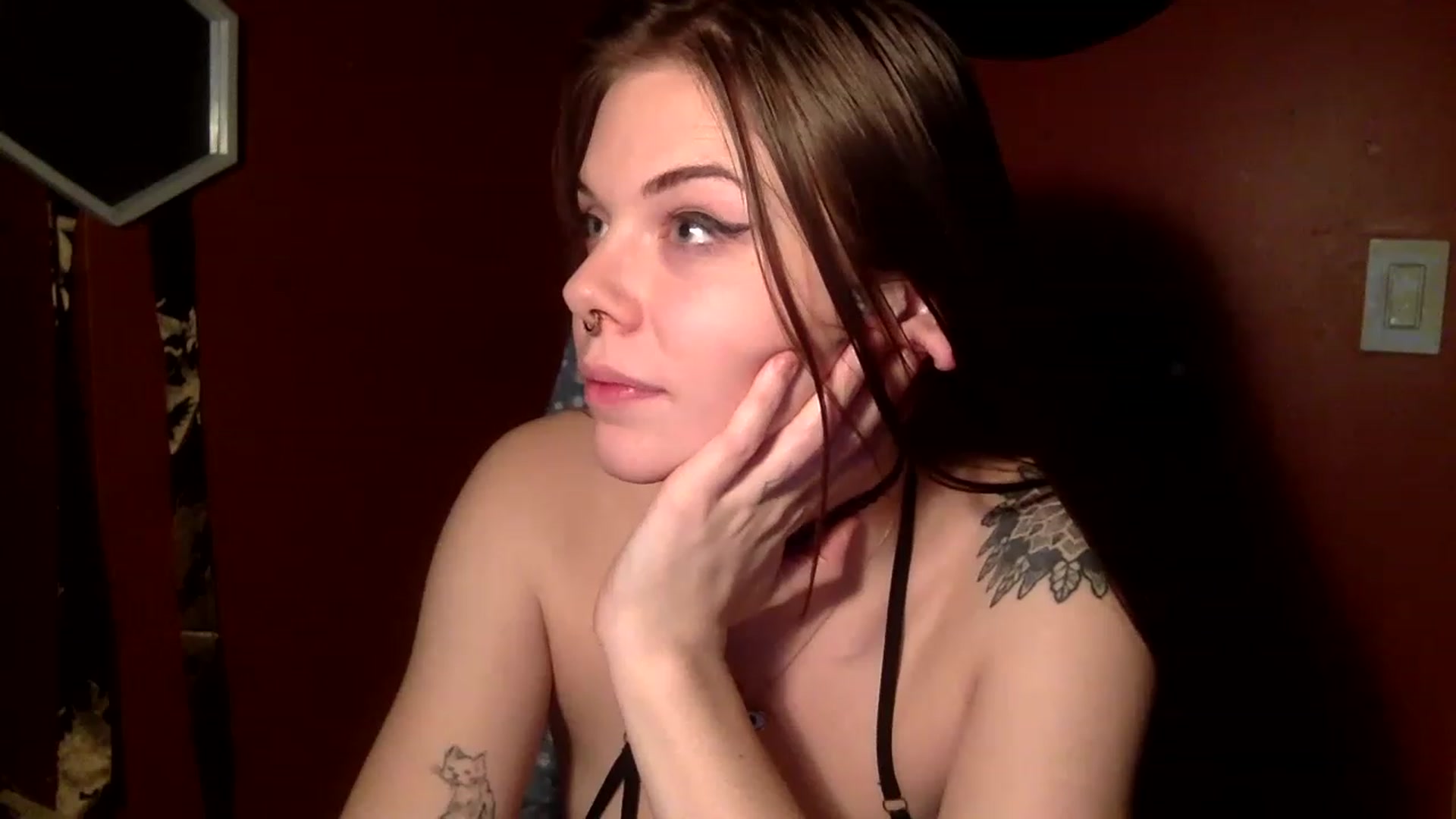 Gallery image thumbnail from MissRavenX's myfreecams stream on, 12/30/2022, 08:52 image 14 of 20