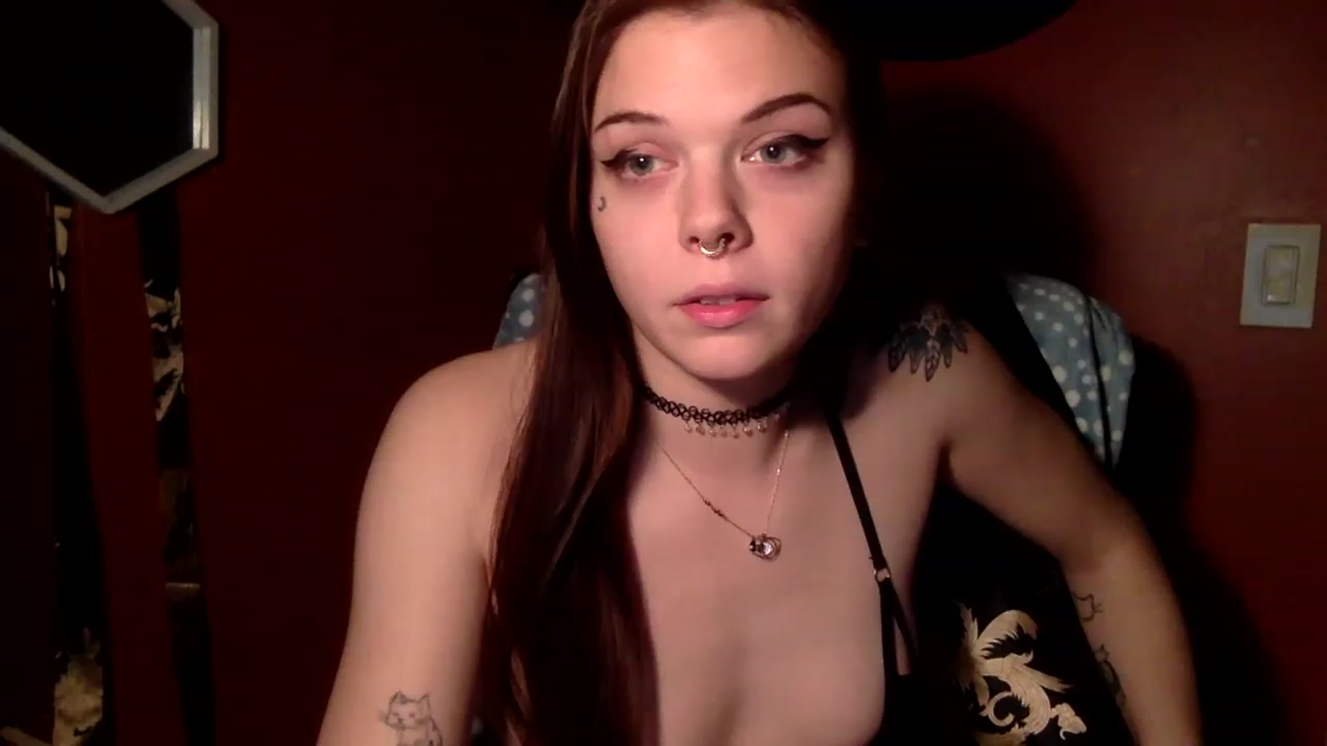 Gallery image thumbnail from MissRavenX's myfreecams stream on, 12/30/2022, 08:52 image 4 of 20