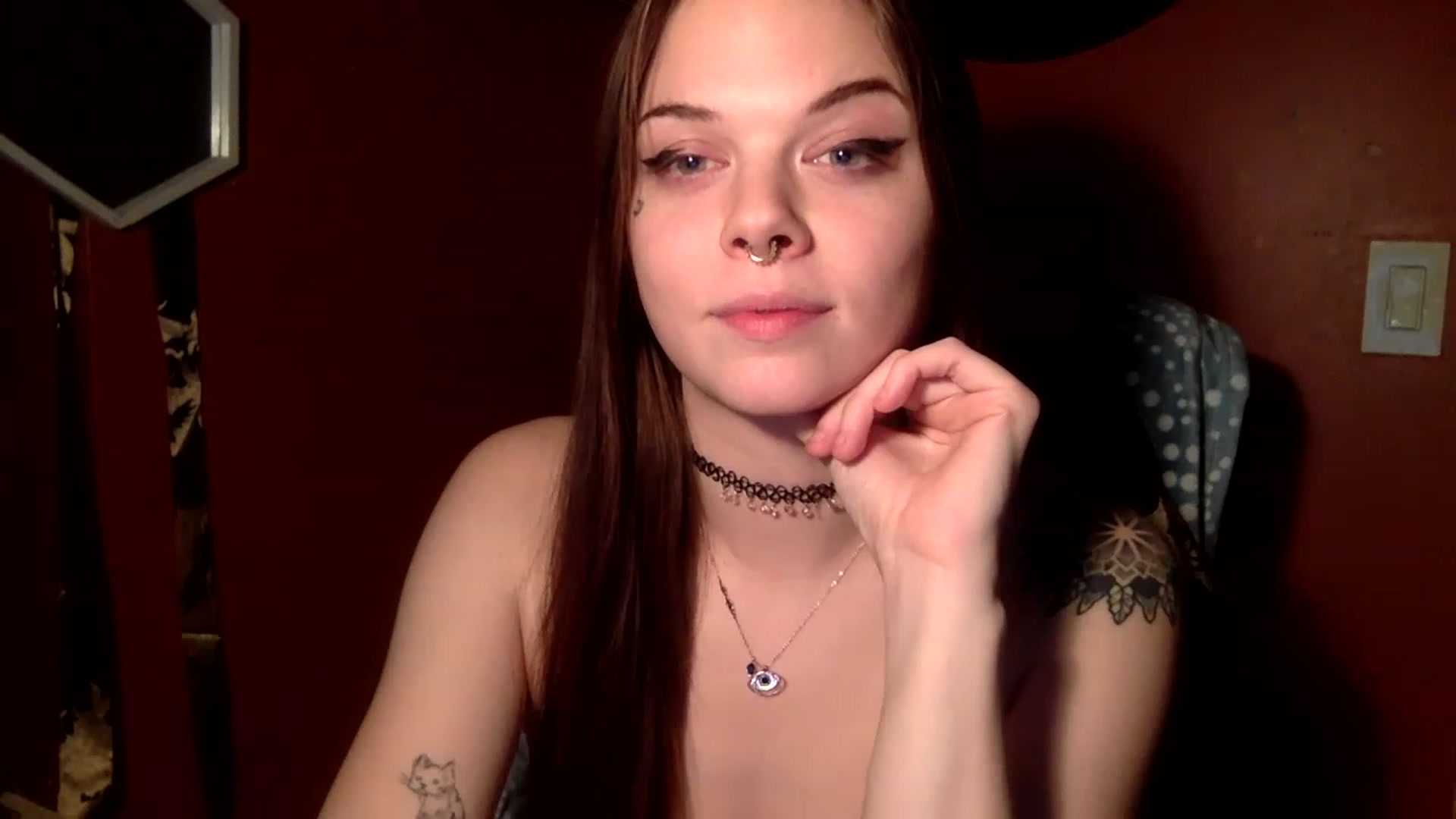 Gallery image thumbnail from MissRavenX's myfreecams stream on, 12/30/2022, 08:52 image 10 of 20