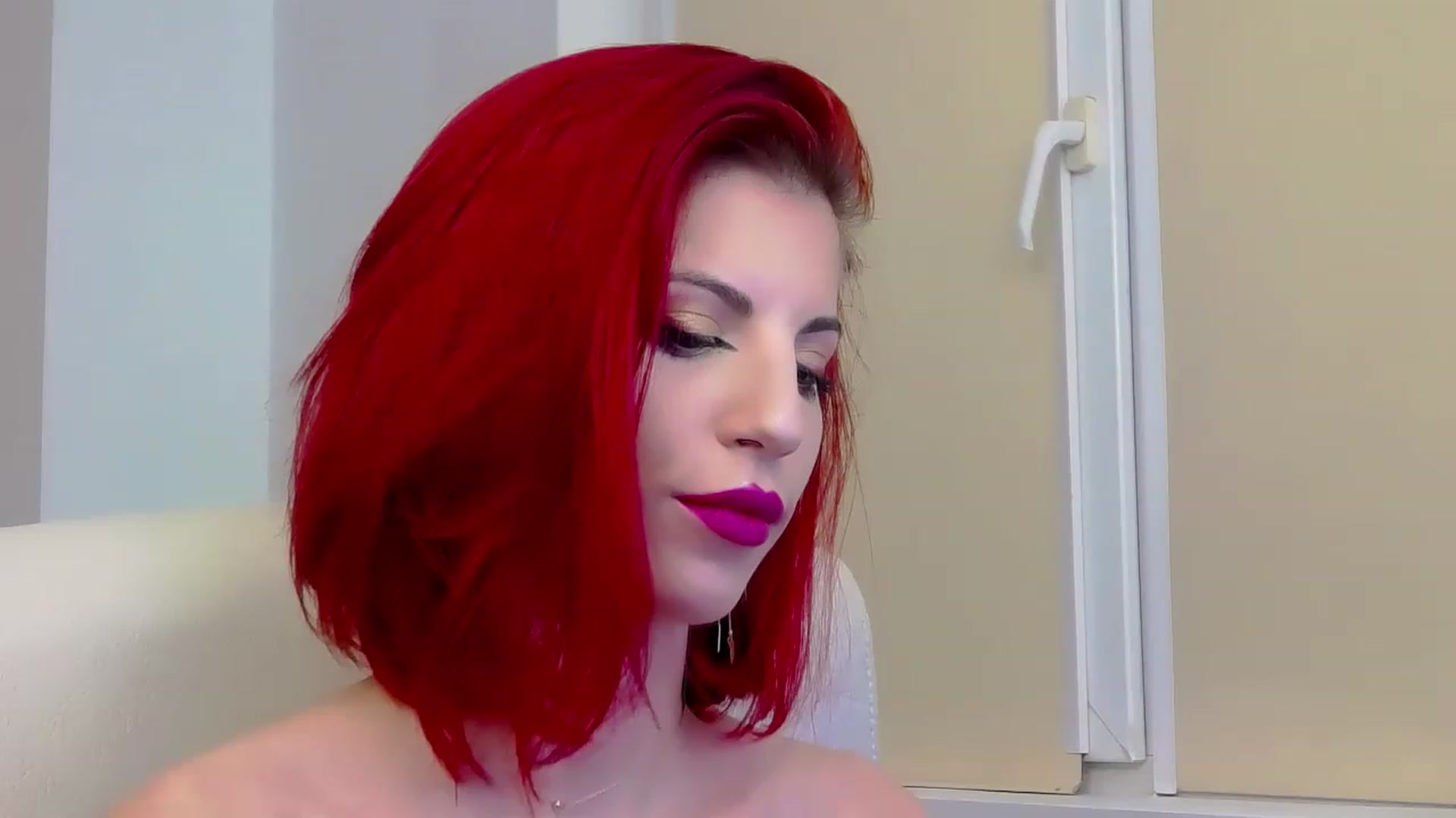 Gallery image thumbnail from MissRebecaRed's myfreecams stream on, 11/25/2022, 23:06 image 19 of 20
