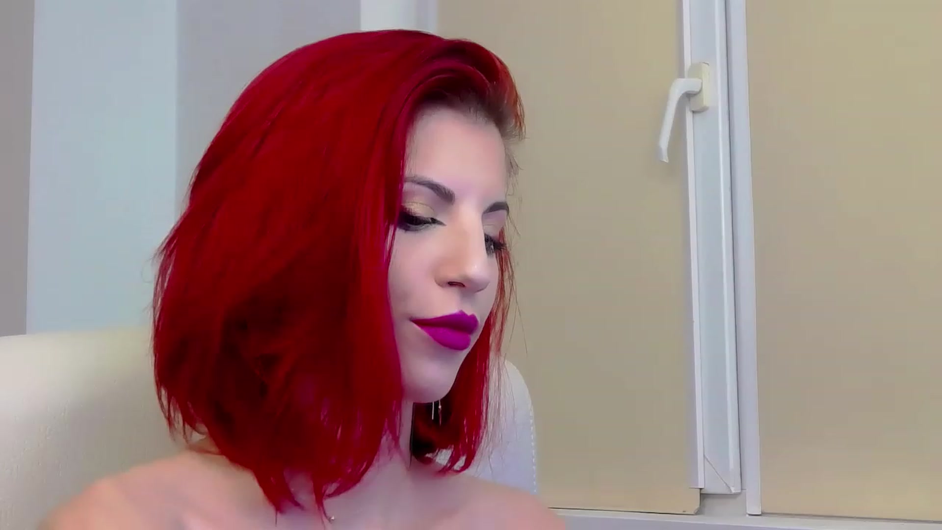 Gallery image thumbnail from MissRebecaRed's myfreecams stream on, 11/25/2022, 23:06 image 20 of 20