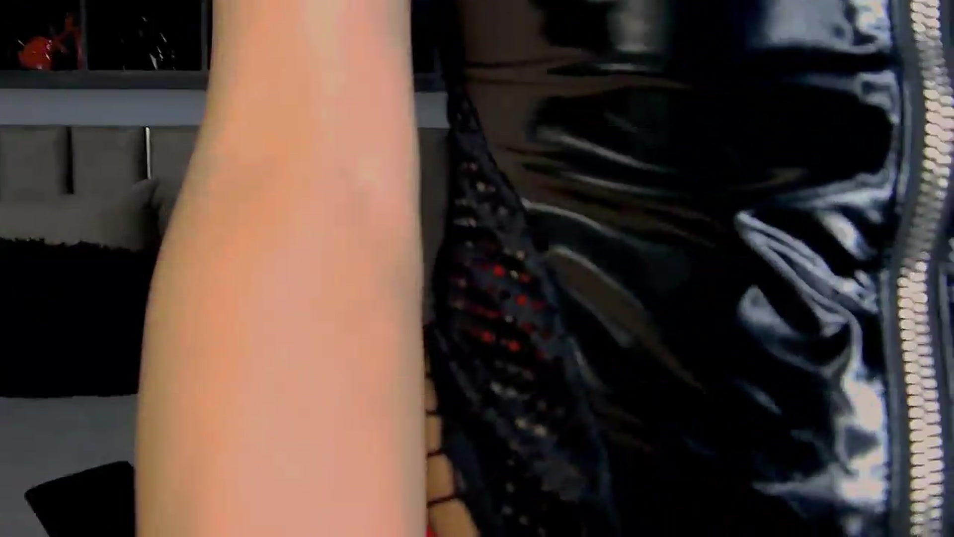 Gallery image thumbnail from MissRebecaRed's myfreecams stream on, 05/11/2026, 17:10 image 18 of 20