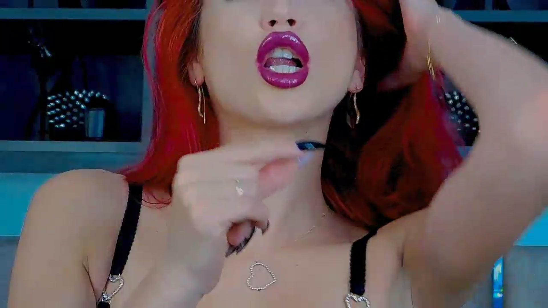 Gallery image thumbnail from MissRebecaRed's myfreecams stream on, 06/09/2026, 17:19 image 12 of 20