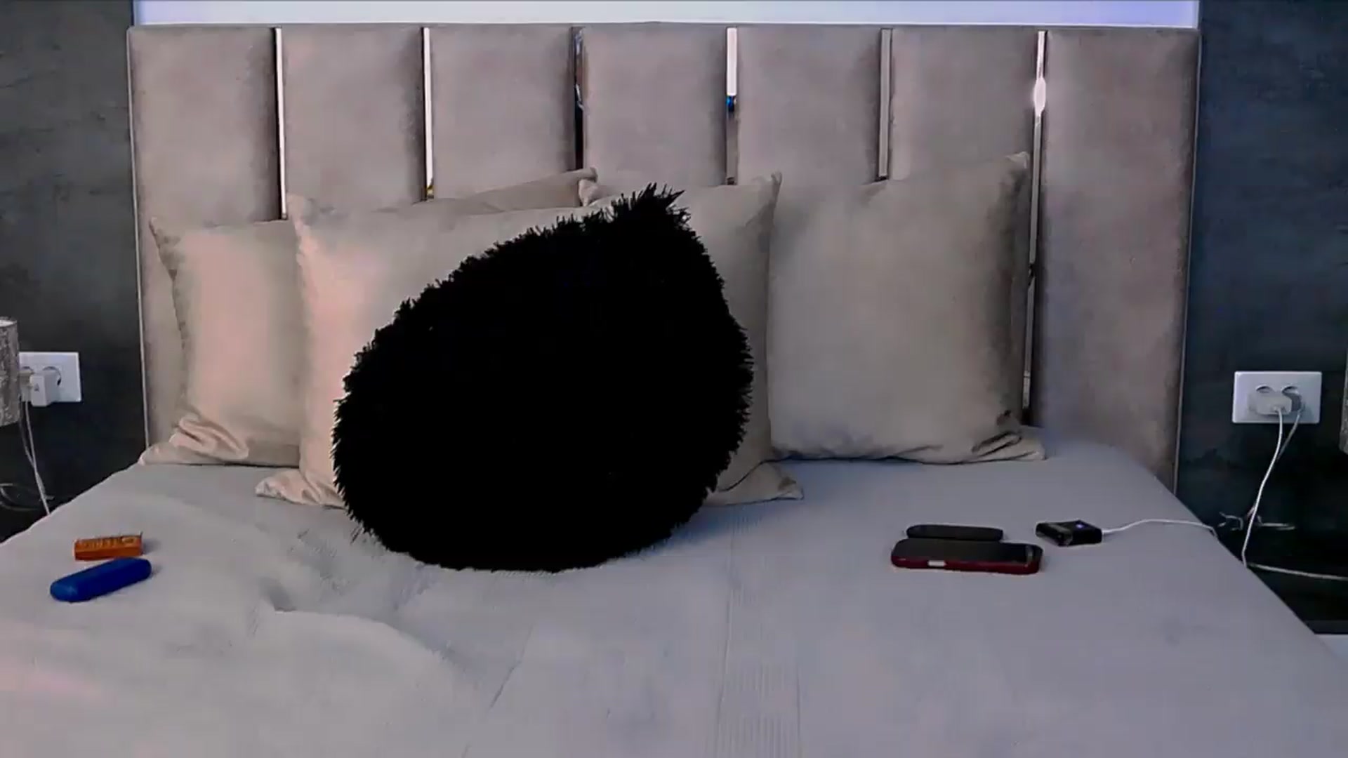 Gallery image thumbnail from MissRebecaRed's myfreecams stream on, 07/28/2026, 18:52 image 20 of 20