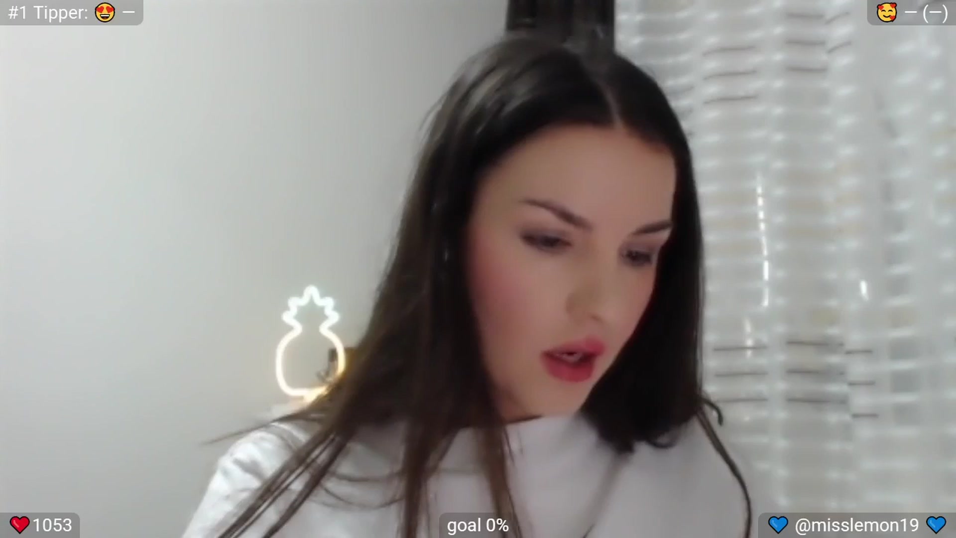Gallery image thumbnail from MissReno's myfreecams stream on, 06/25/2025, 05:17 image 2 of 20