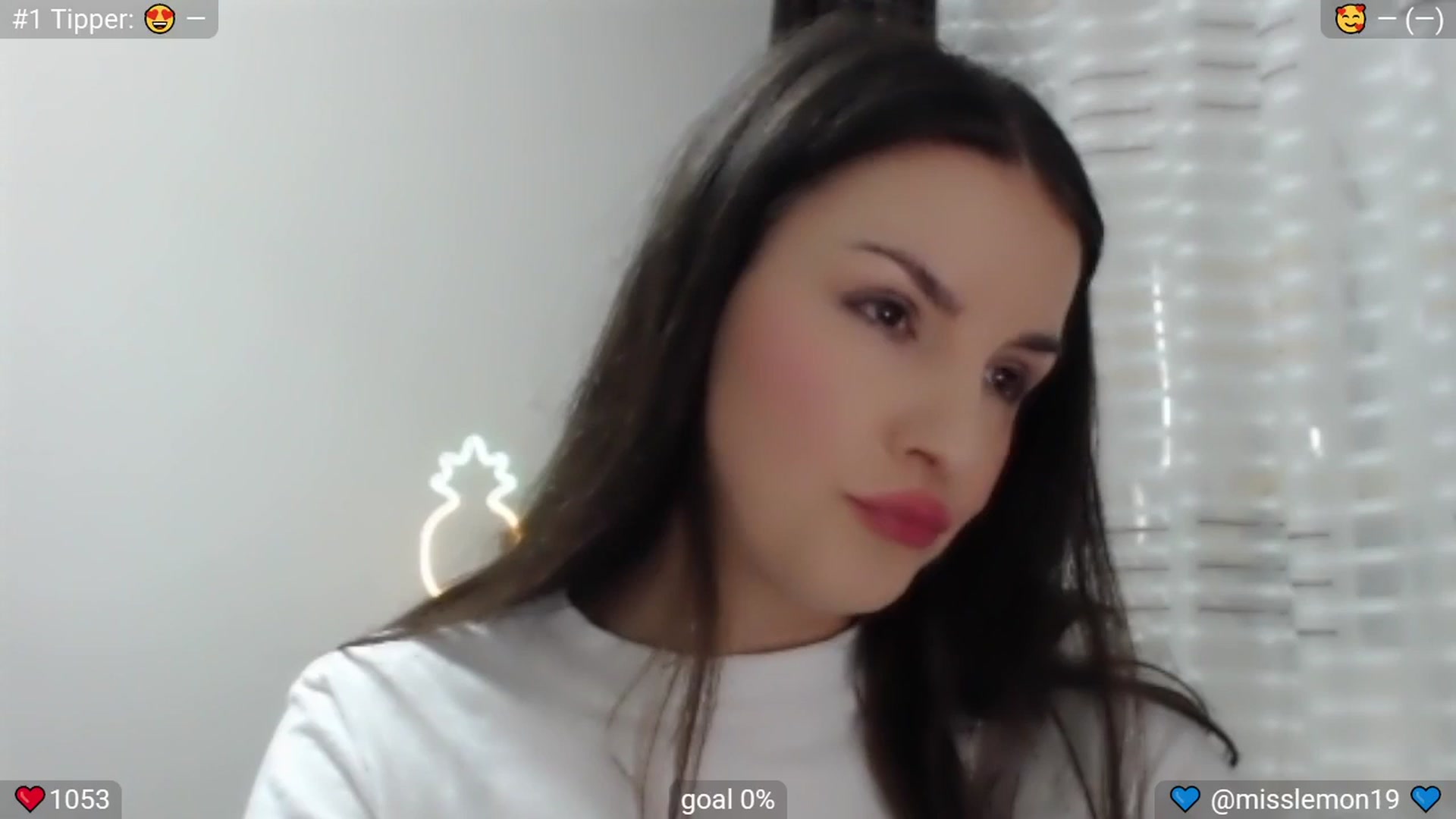 Gallery image thumbnail from MissReno's myfreecams stream on, 06/25/2025, 05:17 image 4 of 20