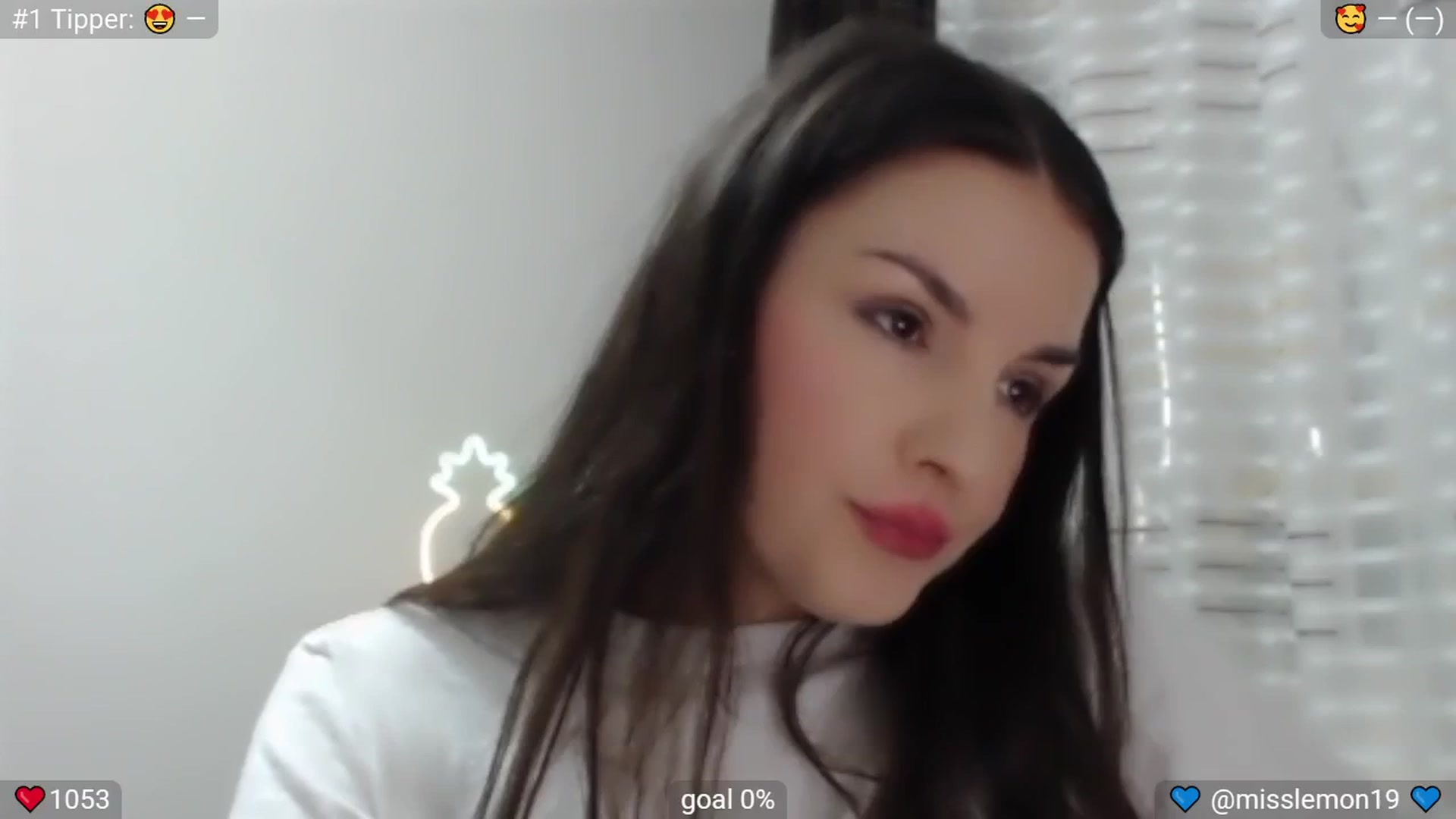 Gallery image thumbnail from MissReno's myfreecams stream on, 06/25/2025, 05:17 image 6 of 20