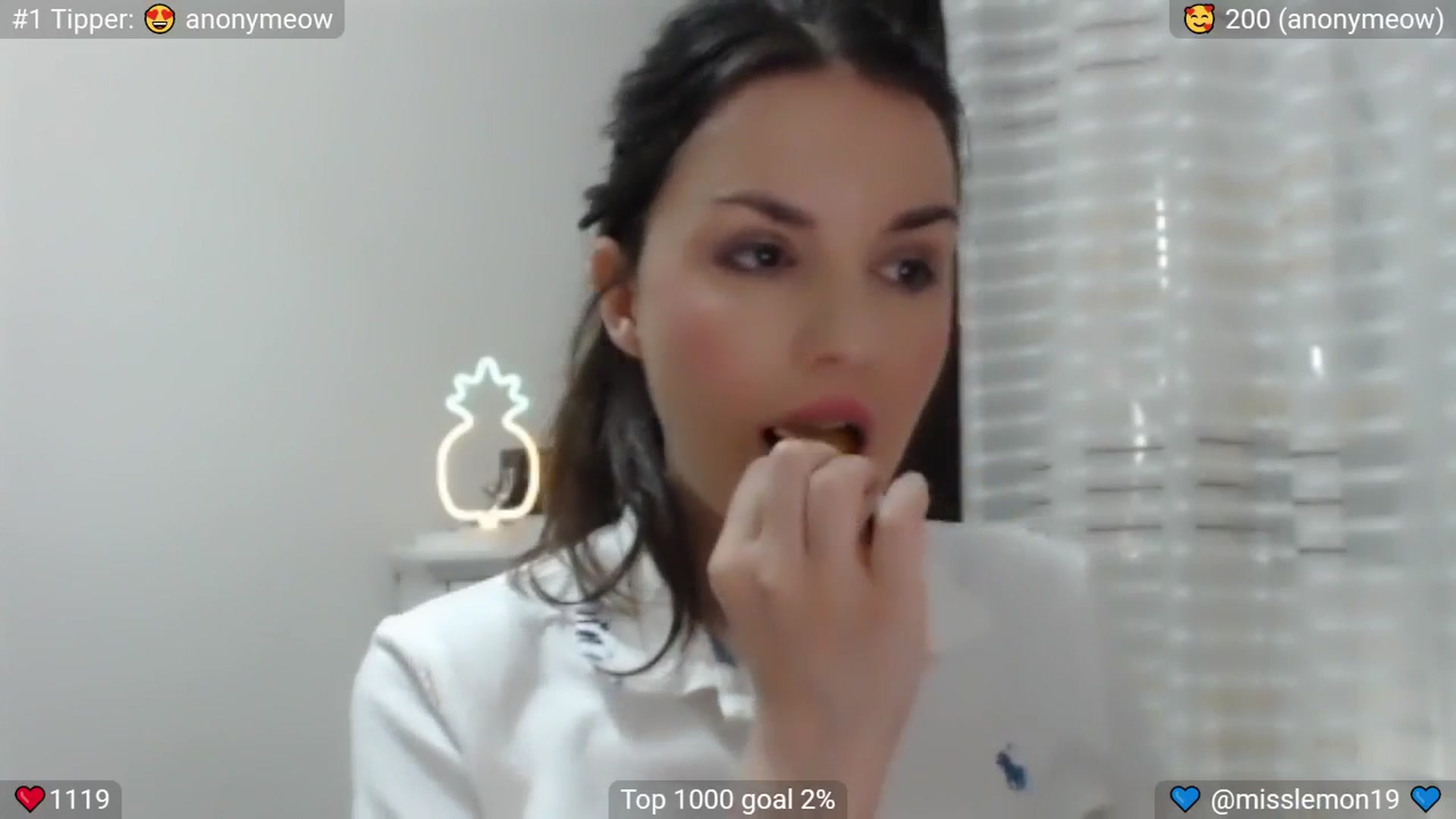Gallery image thumbnail from MissReno's myfreecams stream on, 06/27/2025, 07:36 image 3 of 20