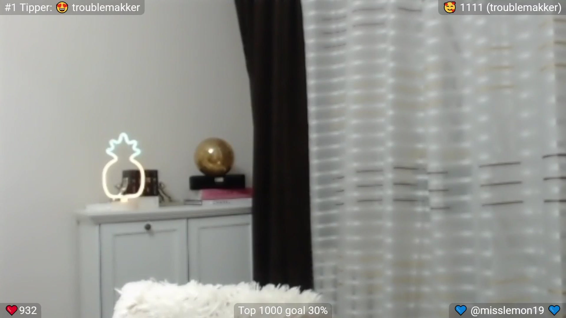 Gallery image thumbnail from MissReno's myfreecams stream on, 06/27/2025, 19:49 image 15 of 20