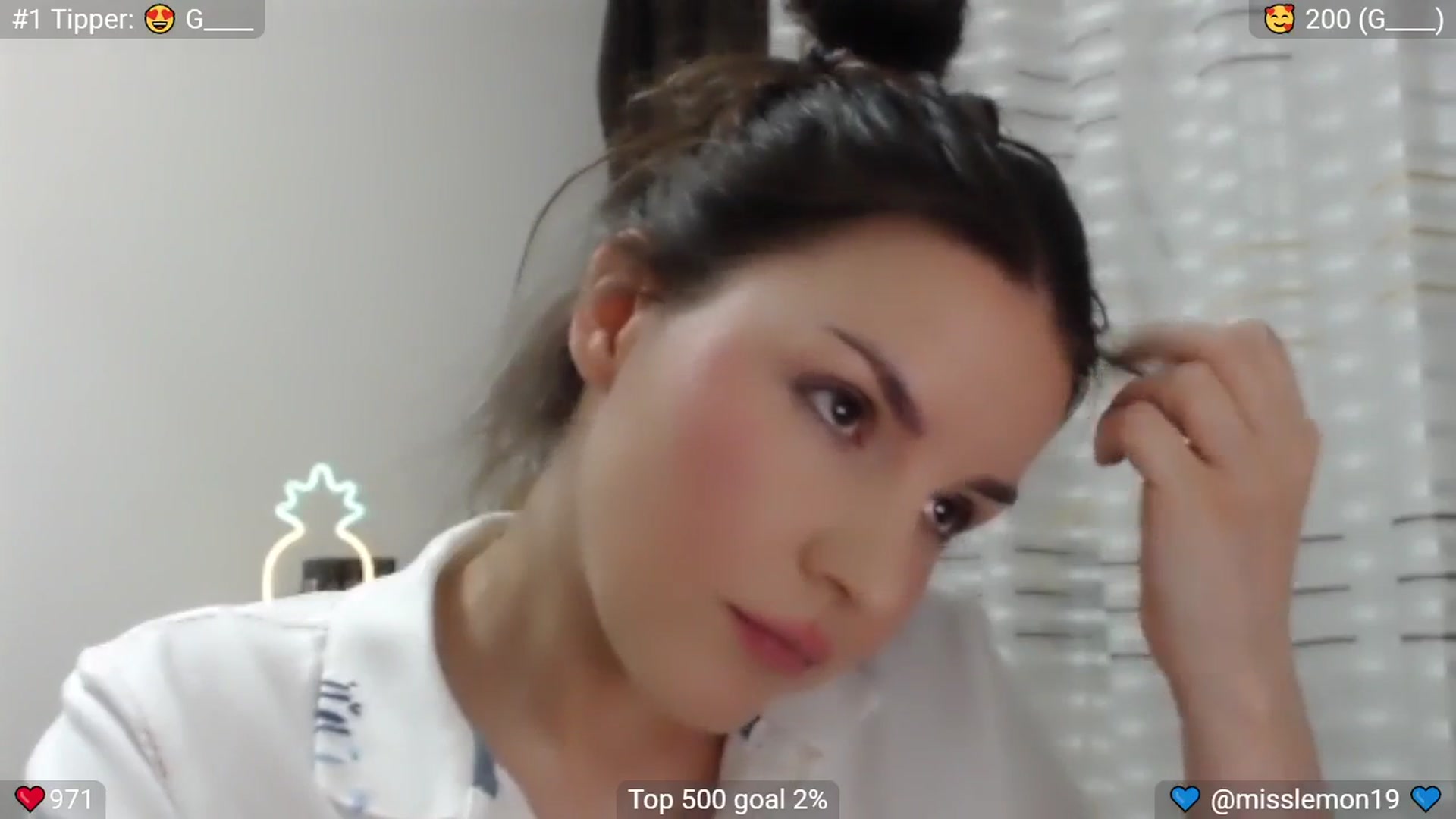 Gallery image thumbnail from MissReno's myfreecams stream on, 06/28/2025, 18:00 image 14 of 20