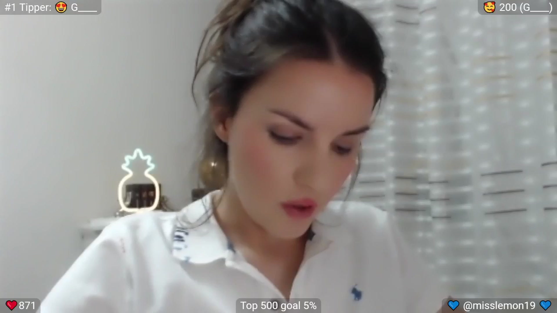 Gallery image thumbnail from MissReno's myfreecams stream on, 06/28/2025, 20:18 image 2 of 20