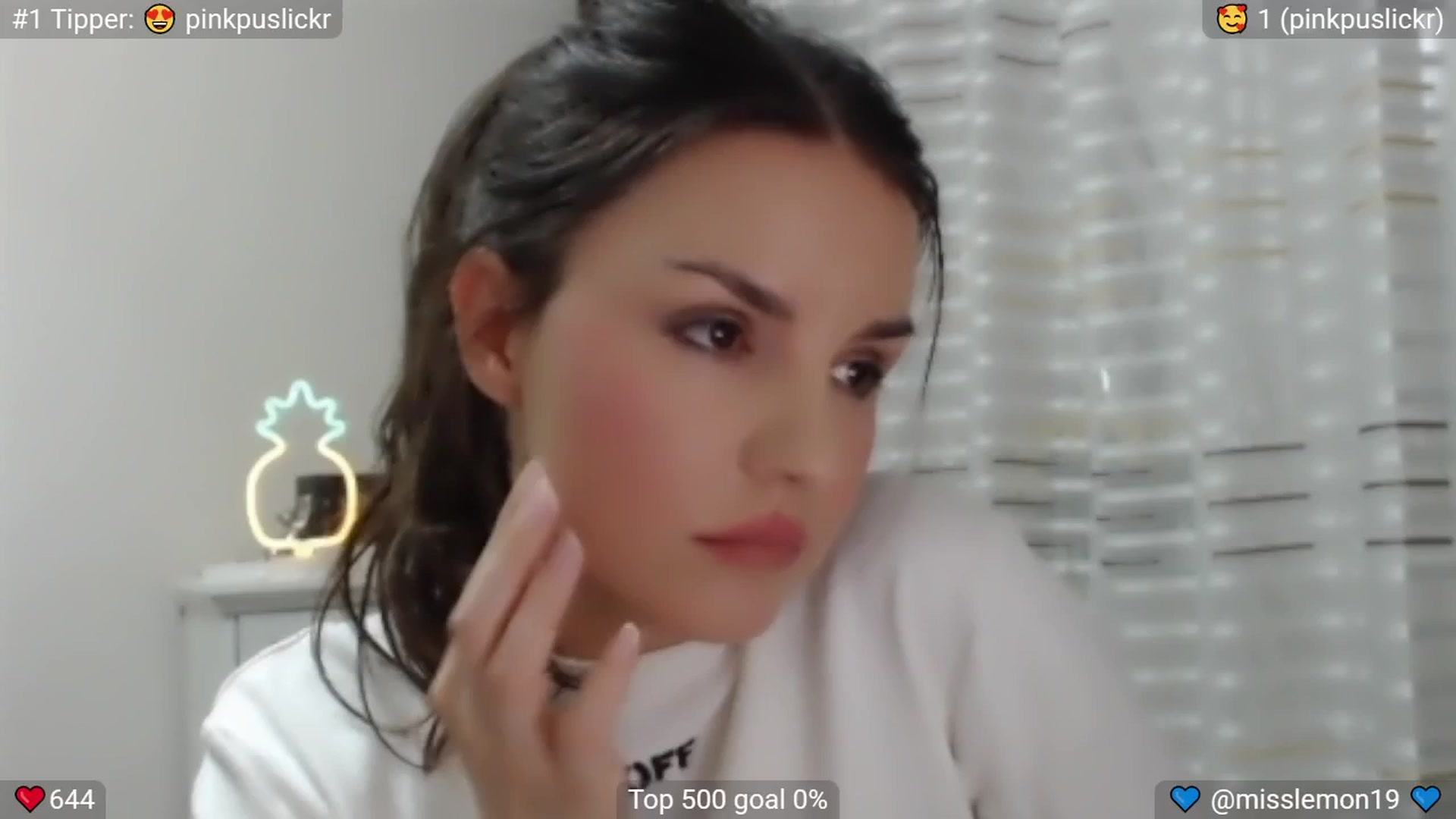 Gallery image thumbnail from MissReno's myfreecams stream on, 06/30/2025, 17:12 image 17 of 20