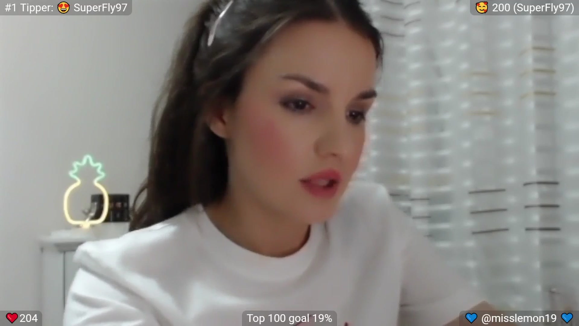 Gallery image thumbnail from MissReno's myfreecams stream on, 07/02/2025, 21:38 image 3 of 20