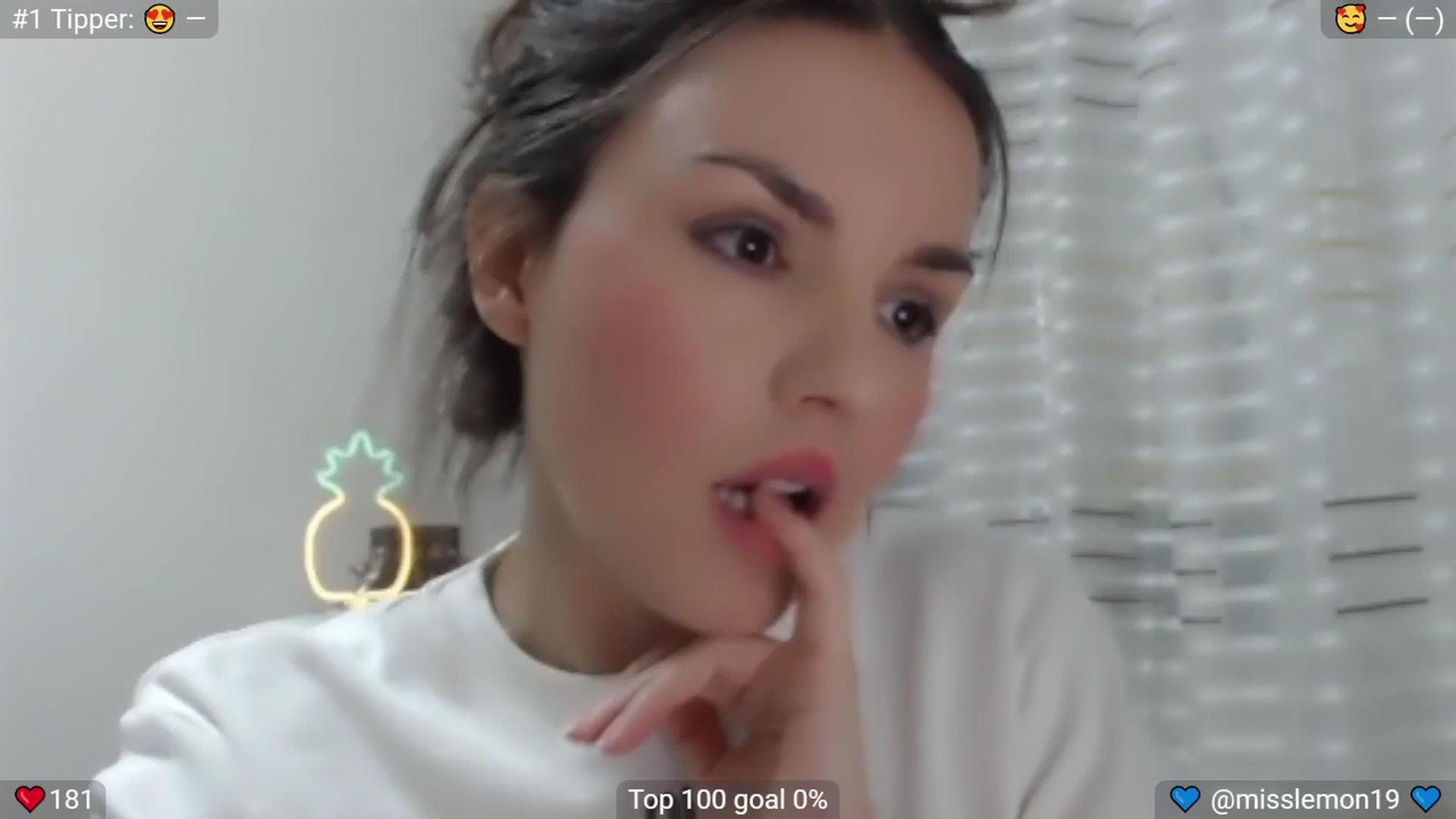 Gallery image thumbnail from MissReno's myfreecams stream on, 07/03/2025, 17:21 image 12 of 20