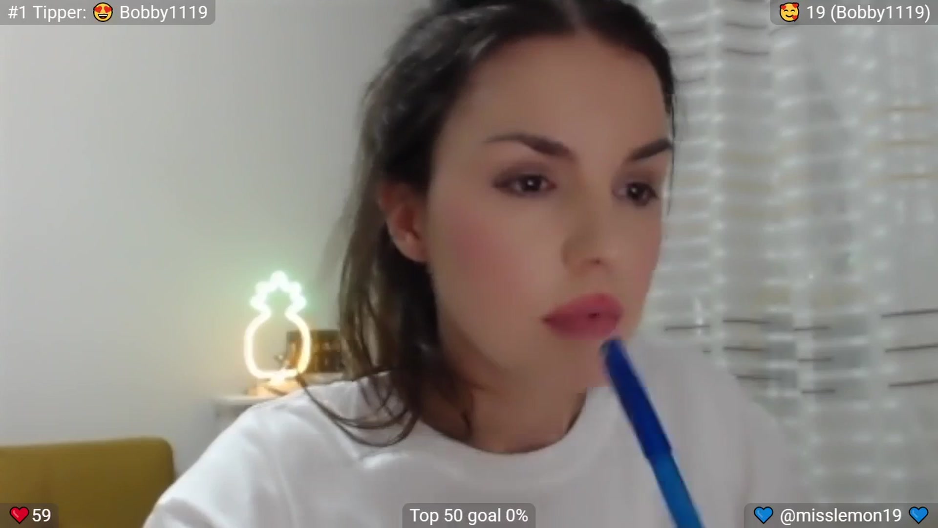 Gallery image thumbnail from MissReno's myfreecams stream on, 07/22/2025, 17:04 image 4 of 20