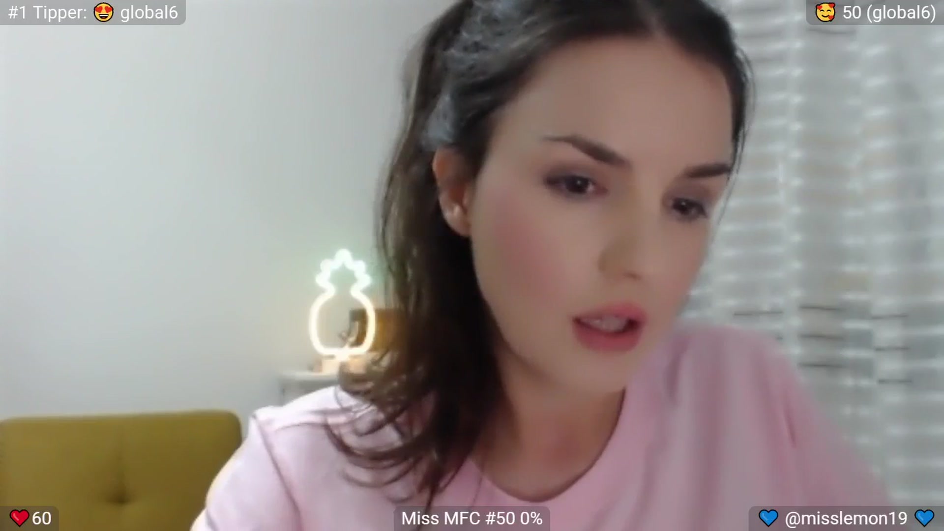 Gallery image thumbnail from MissReno's myfreecams stream on, 07/25/2025, 17:06 image 16 of 20