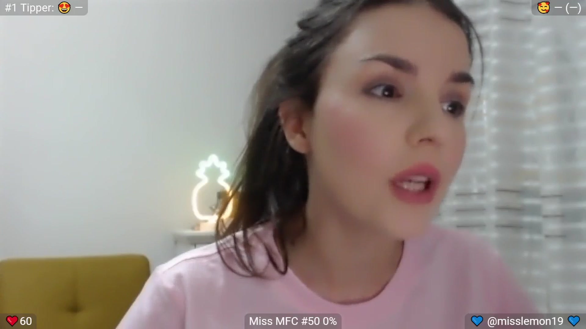 Gallery image thumbnail from MissReno's myfreecams stream on, 07/25/2025, 17:06 image 7 of 20