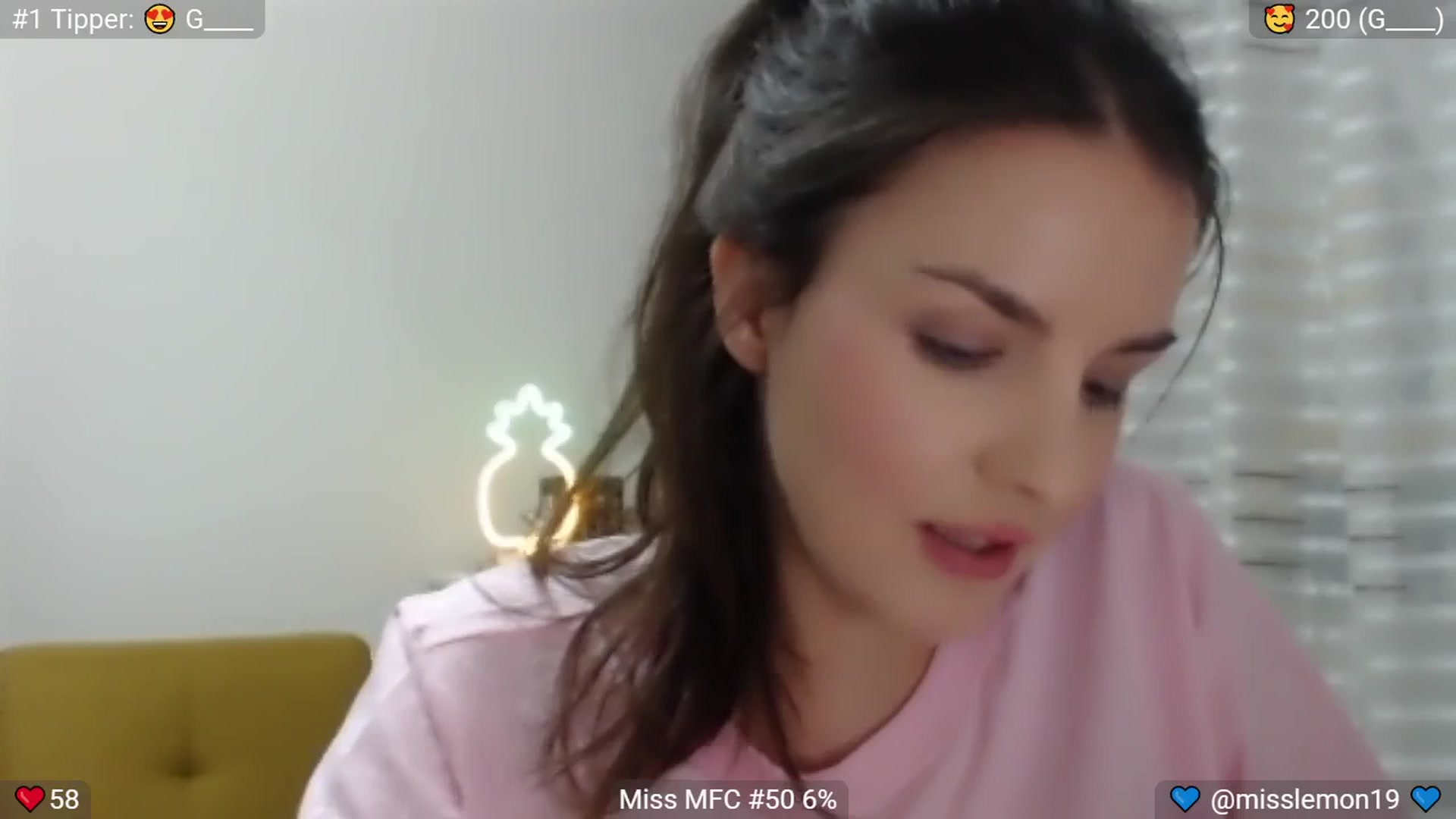 Gallery image thumbnail from MissReno's myfreecams stream on, 07/25/2025, 18:33 image 17 of 20