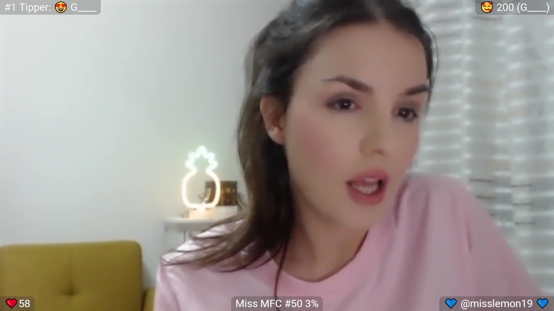 Gallery image thumbnail from MissReno's myfreecams stream on, 07/25/2025, 18:33 image 11 of 20