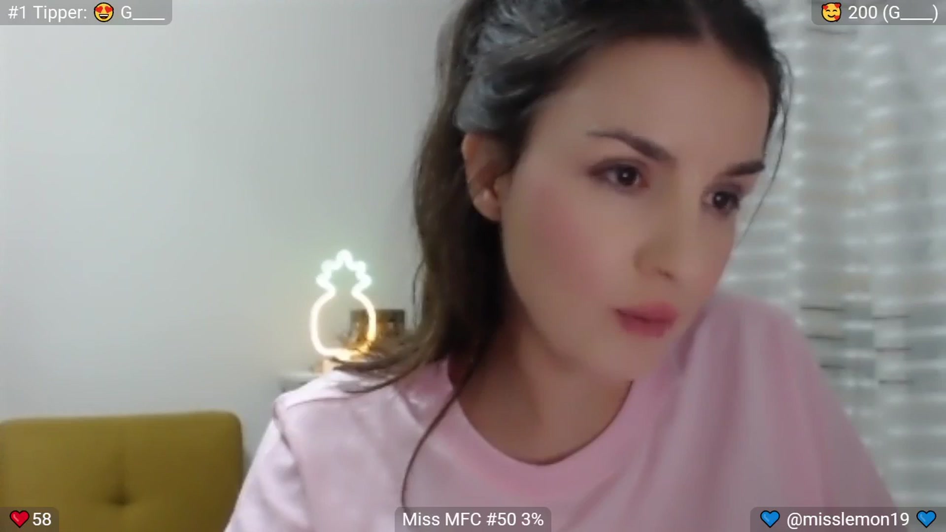 Gallery image thumbnail from MissReno's myfreecams stream on, 07/25/2025, 18:33 image 10 of 20
