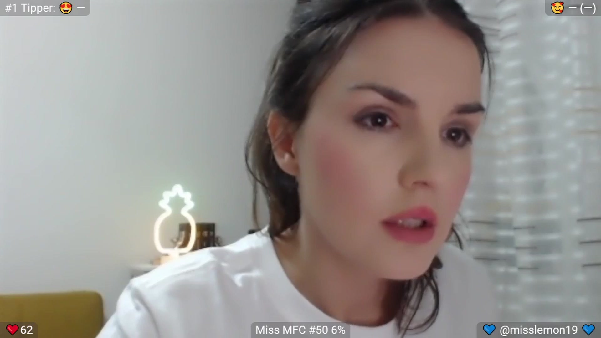 Gallery image thumbnail from MissReno's myfreecams stream on, 07/26/2025, 16:34 image 8 of 20