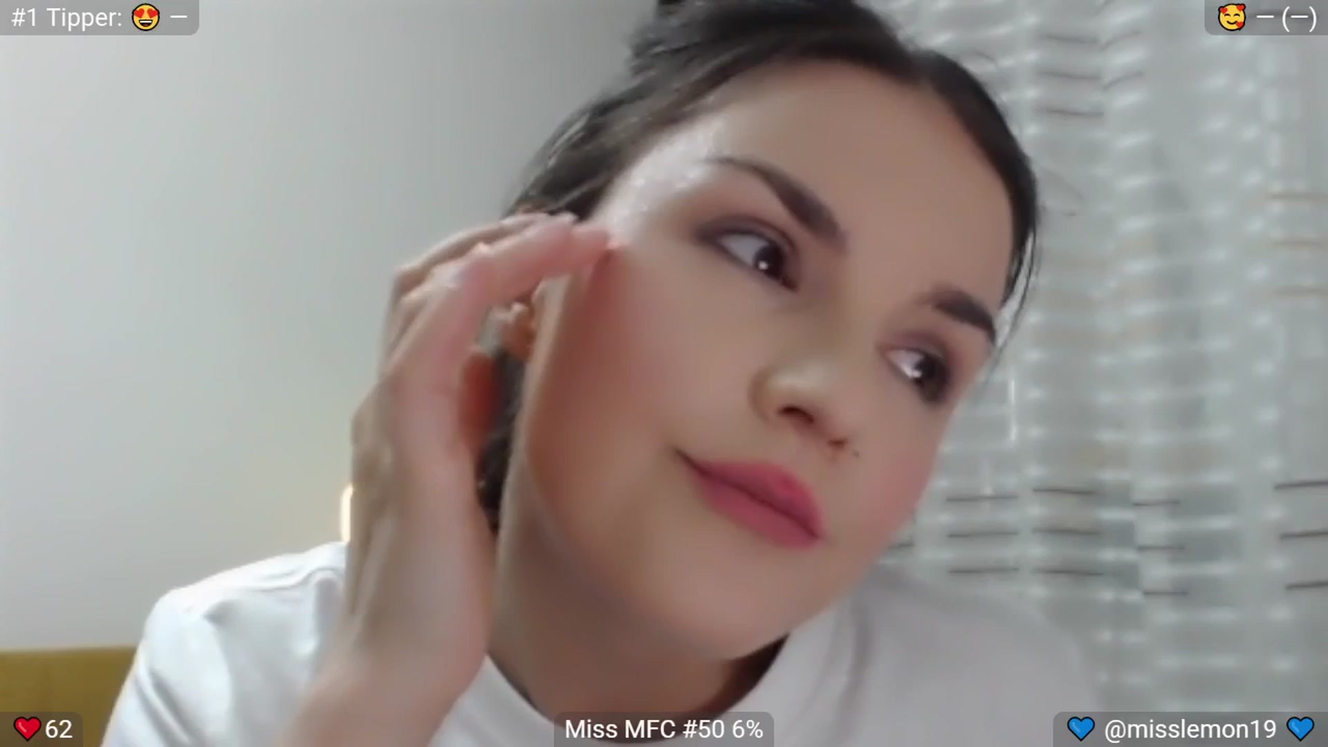 Gallery image thumbnail from MissReno's myfreecams stream on, 07/26/2025, 16:34 image 13 of 20