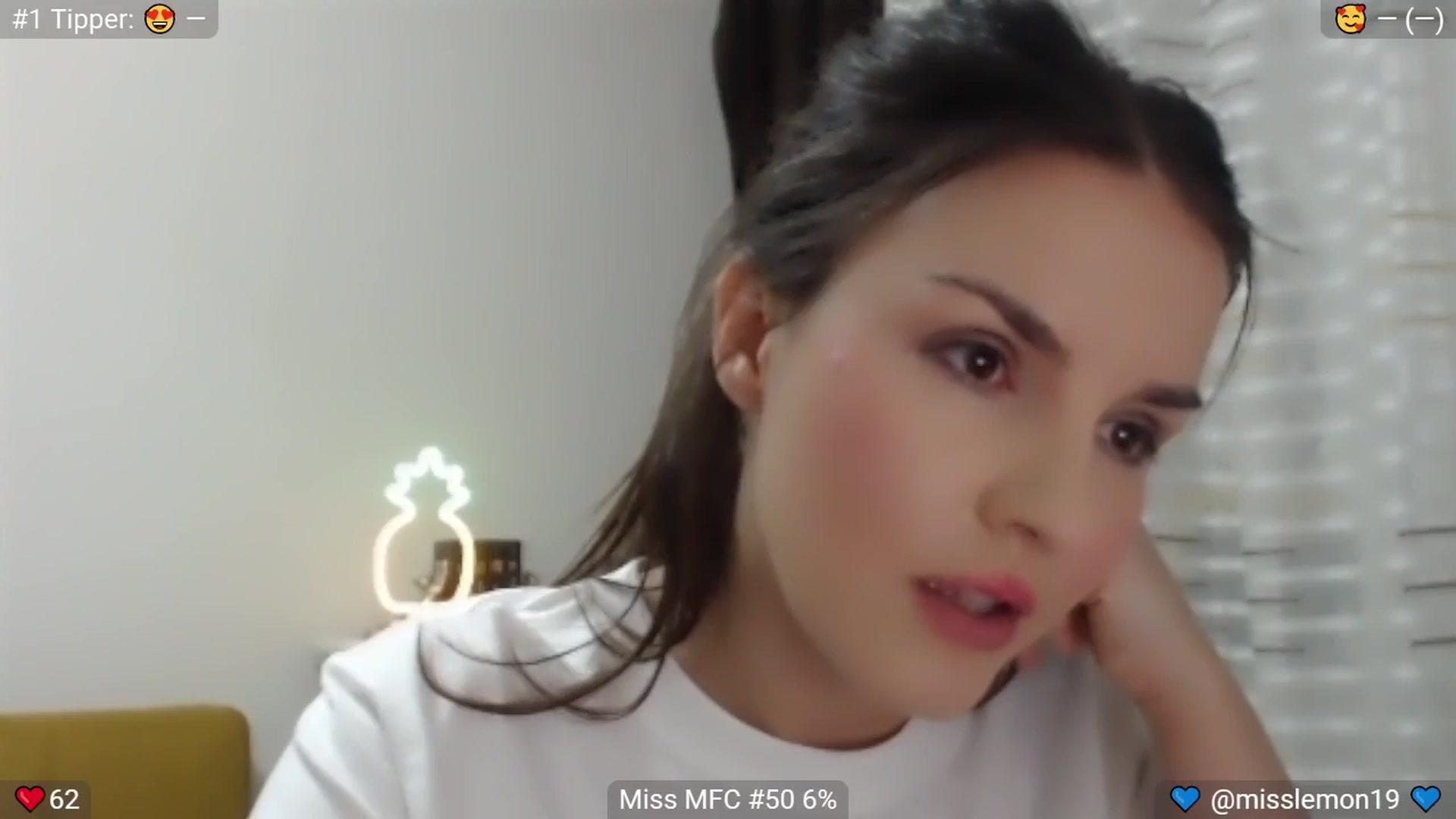 Gallery image thumbnail from MissReno's myfreecams stream on, 07/26/2025, 16:34 image 15 of 20