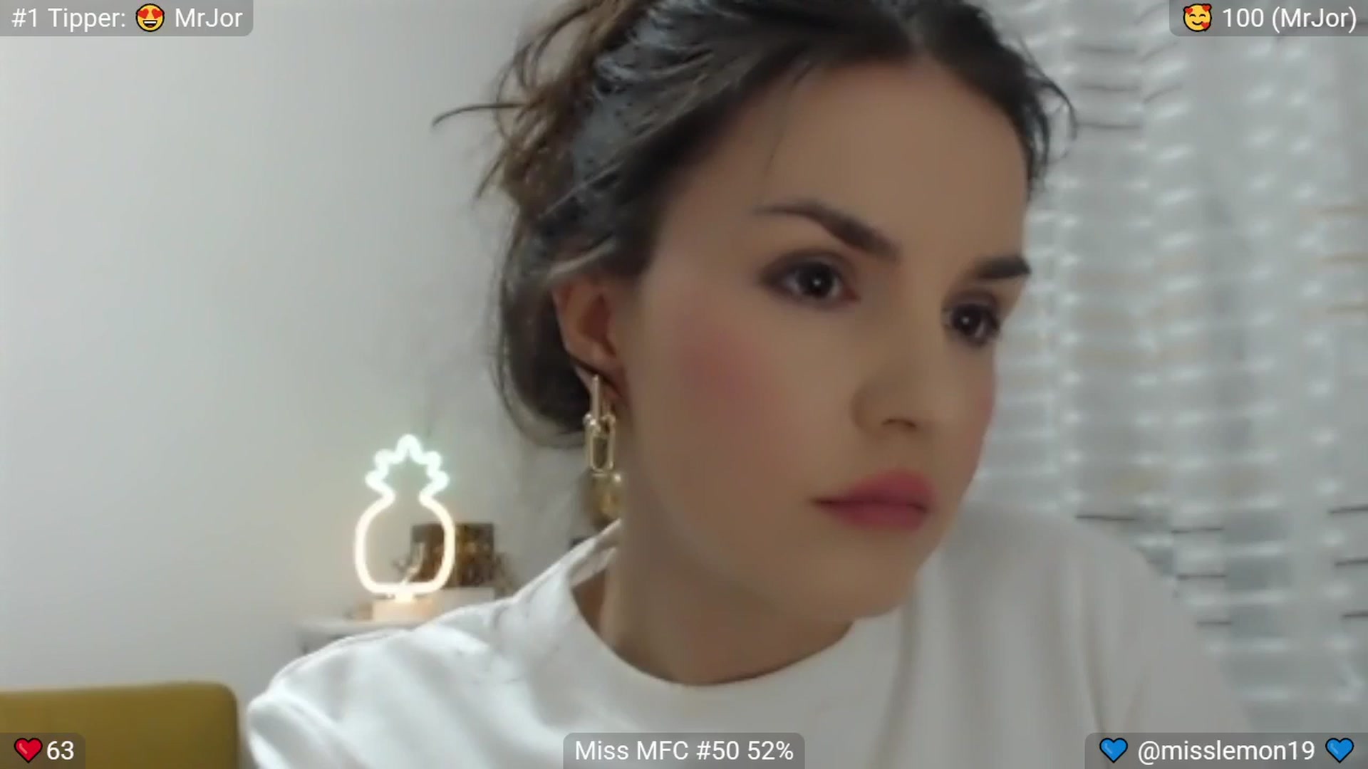 Gallery image thumbnail from MissReno's myfreecams stream on, 07/29/2025, 16:19 image 16 of 20