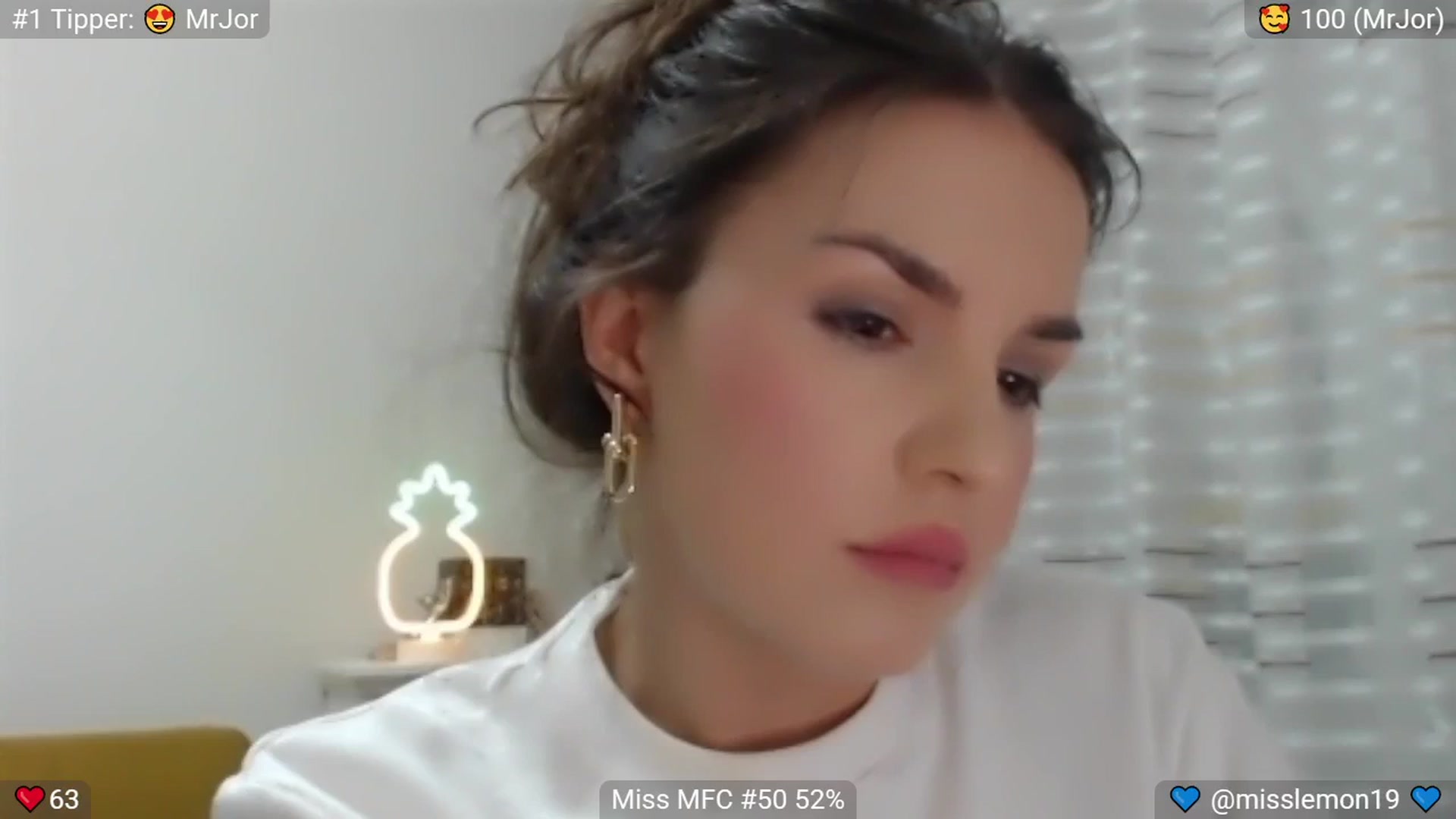 Gallery image thumbnail from MissReno's myfreecams stream on, 07/29/2025, 18:34 image 1 of 20