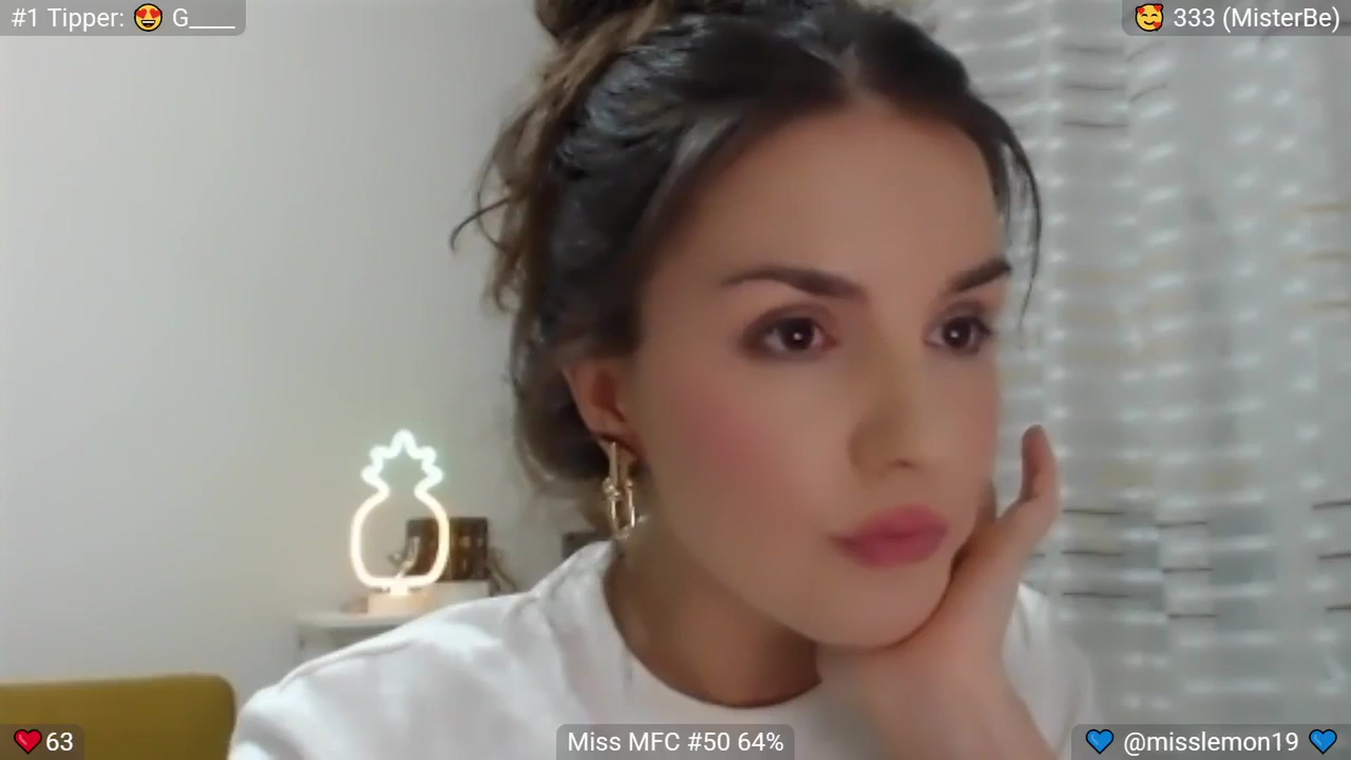 Gallery image thumbnail from MissReno's myfreecams stream on, 07/29/2025, 18:34 image 14 of 20