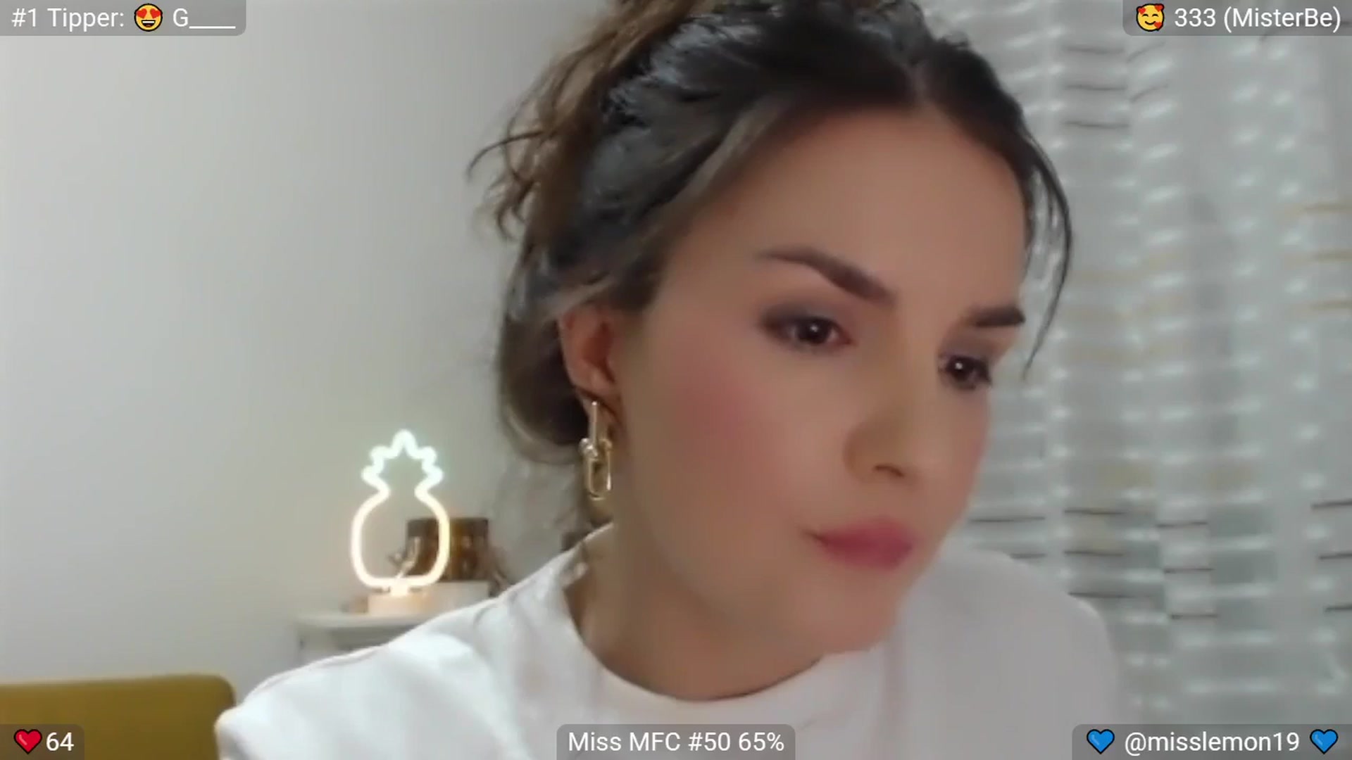 Gallery image thumbnail from MissReno's myfreecams stream on, 07/29/2025, 18:34 image 15 of 20