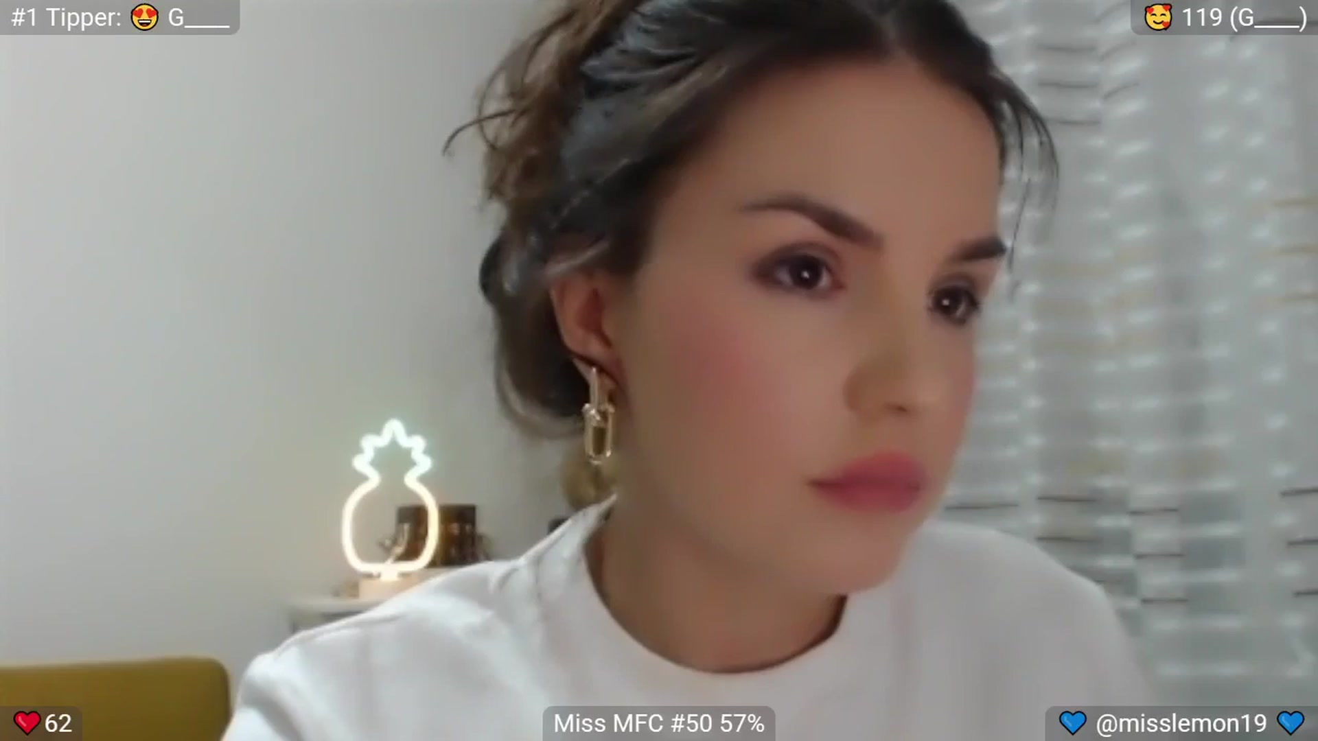 Gallery image thumbnail from MissReno's myfreecams stream on, 07/29/2025, 18:34 image 6 of 20