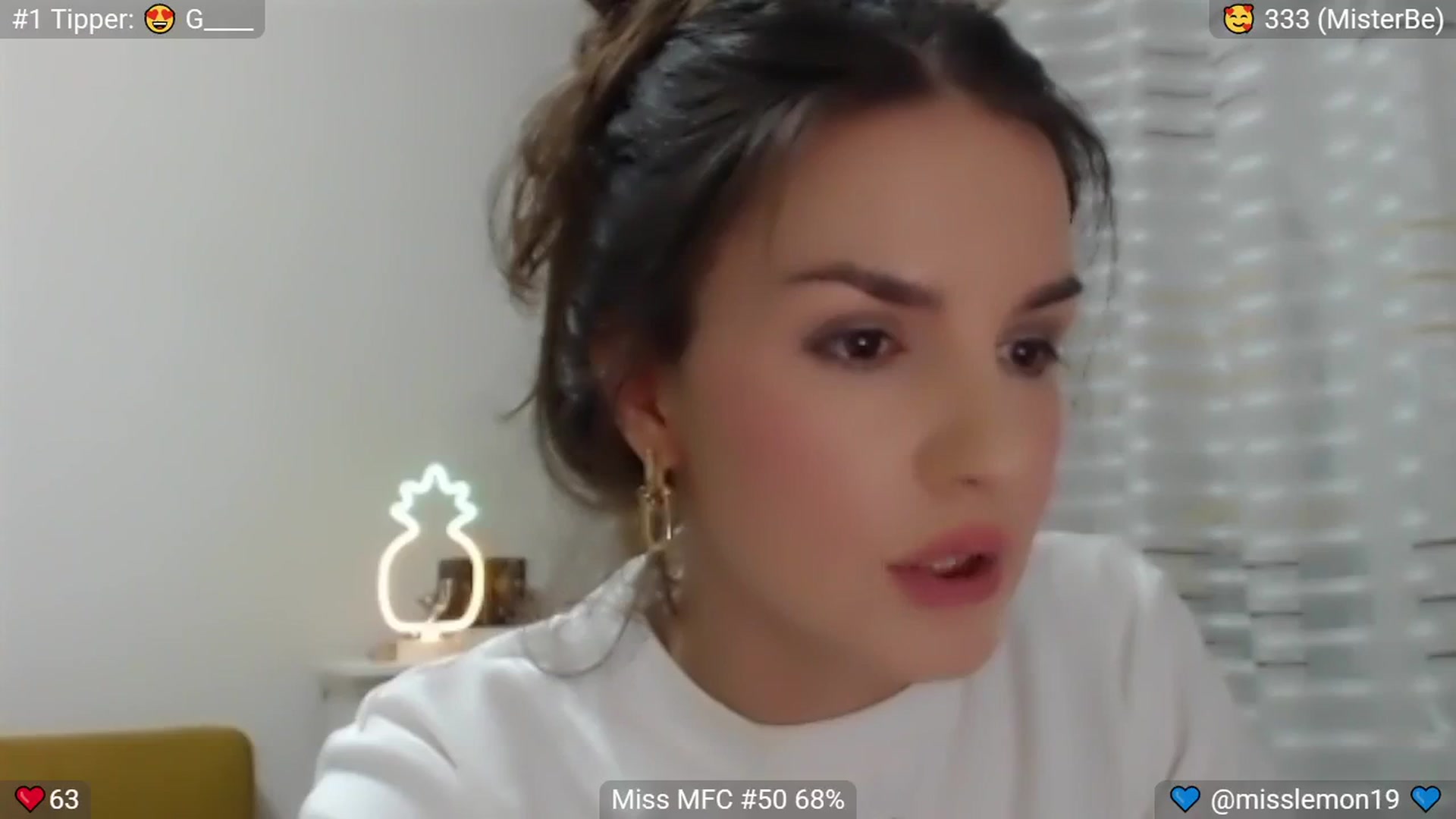 Gallery image thumbnail from MissReno's myfreecams stream on, 07/29/2025, 19:27 image 16 of 20