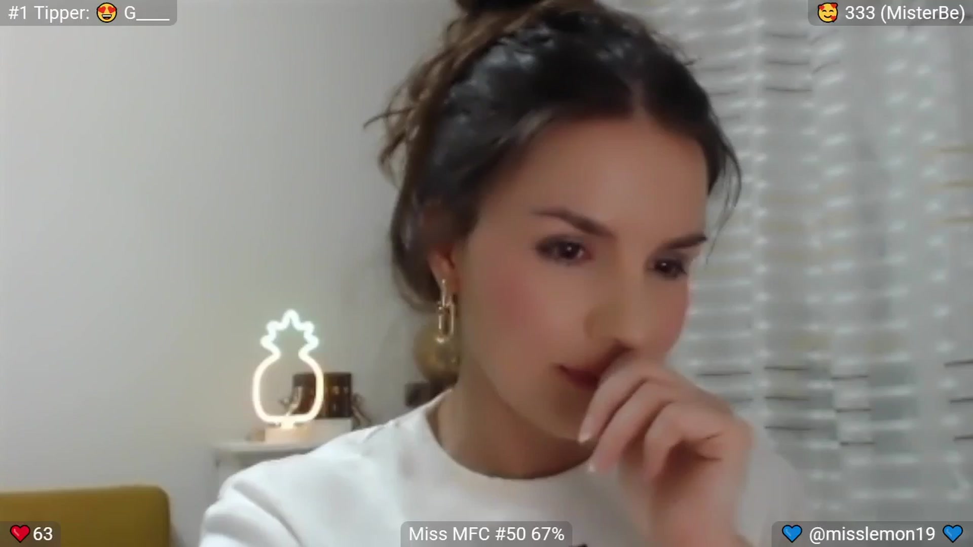 Gallery image thumbnail from MissReno's myfreecams stream on, 07/29/2025, 19:27 image 1 of 20