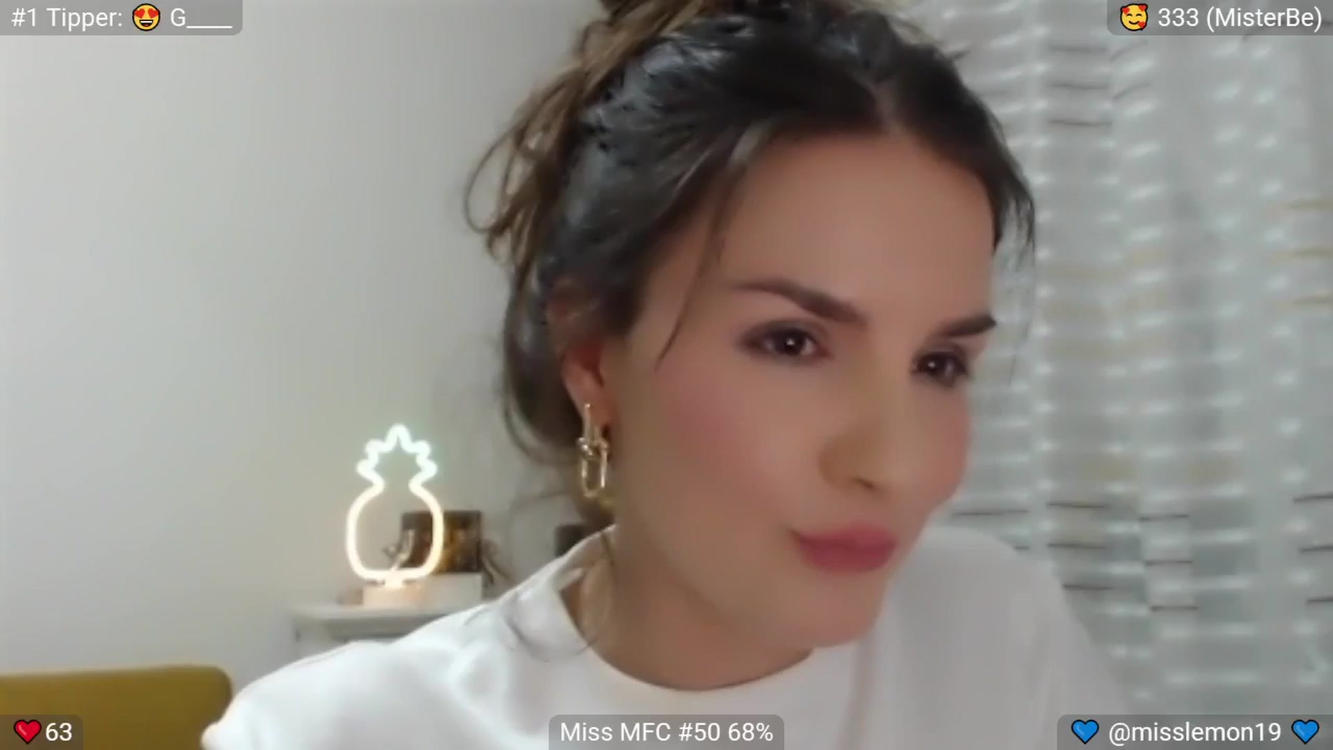 Gallery image thumbnail from MissReno's myfreecams stream on, 07/29/2025, 19:27 image 10 of 20