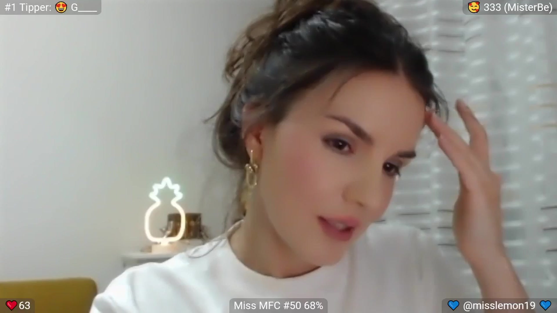 Gallery image thumbnail from MissReno's myfreecams stream on, 07/29/2025, 19:27 image 17 of 20