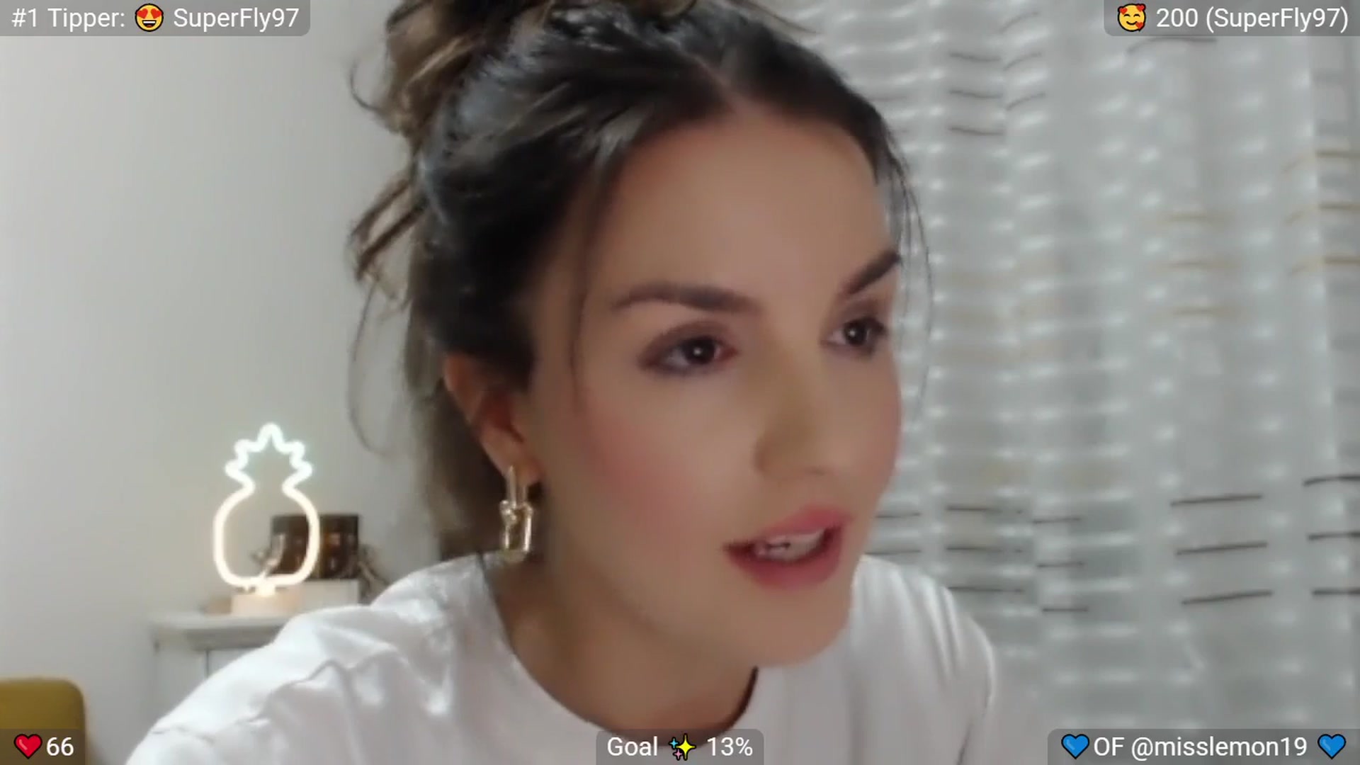 Gallery image thumbnail from MissReno's myfreecams stream on, 07/30/2025, 20:24 image 10 of 20