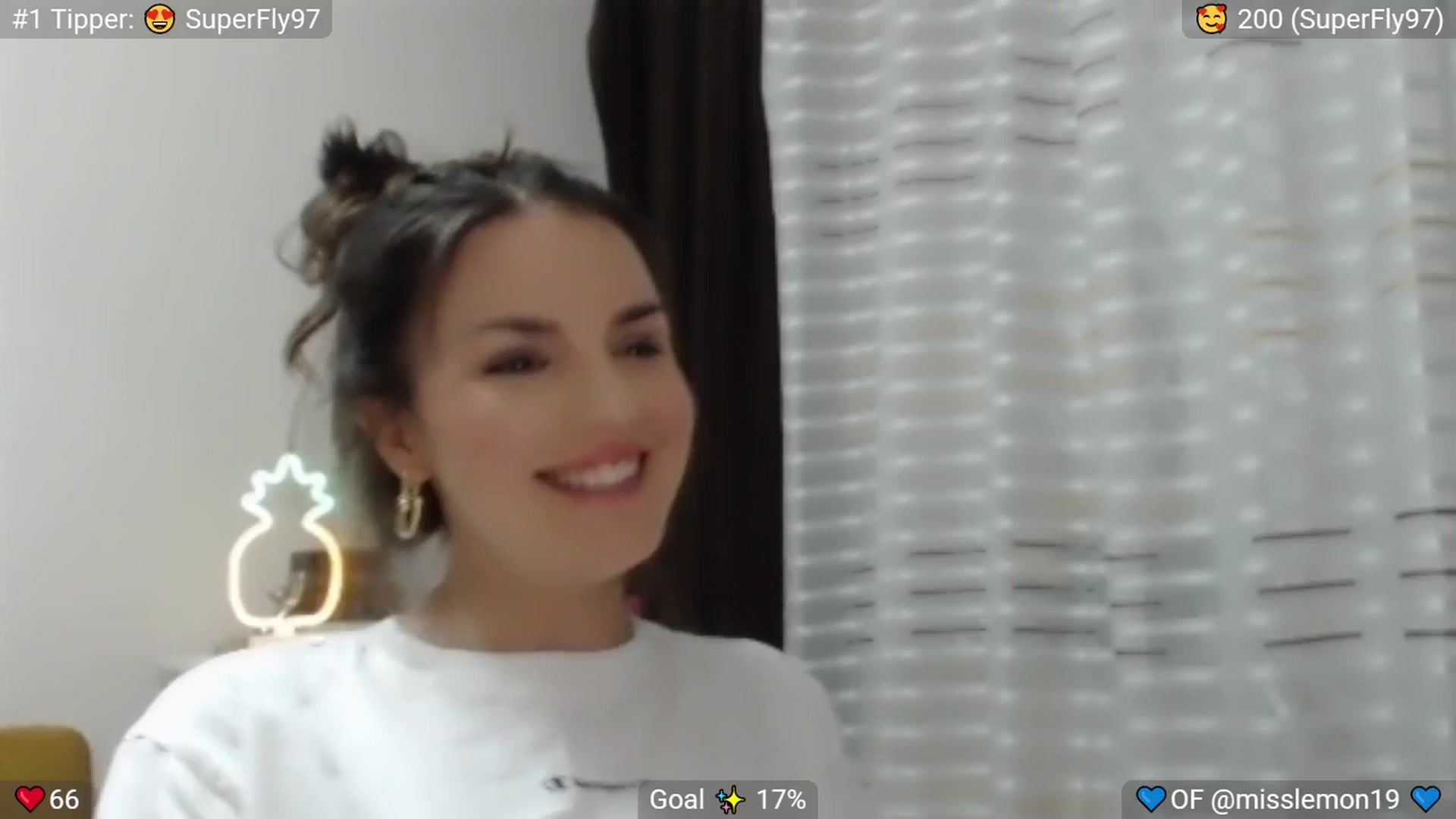 Gallery image thumbnail from MissReno's myfreecams stream on, 07/30/2025, 20:24 image 13 of 20