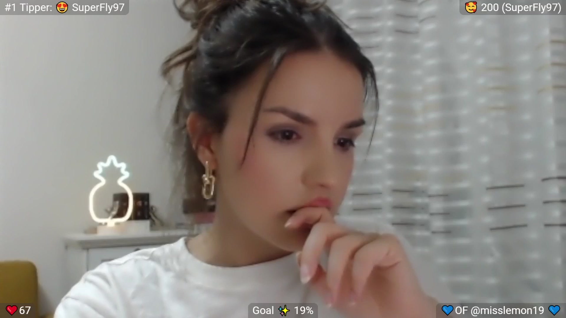 Gallery image thumbnail from MissReno's myfreecams stream on, 07/30/2025, 21:38 image 1 of 20
