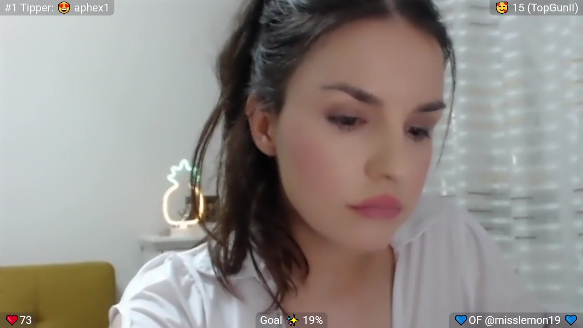 Gallery image thumbnail from MissReno's myfreecams stream on, 07/31/2025, 16:02 image 10 of 20