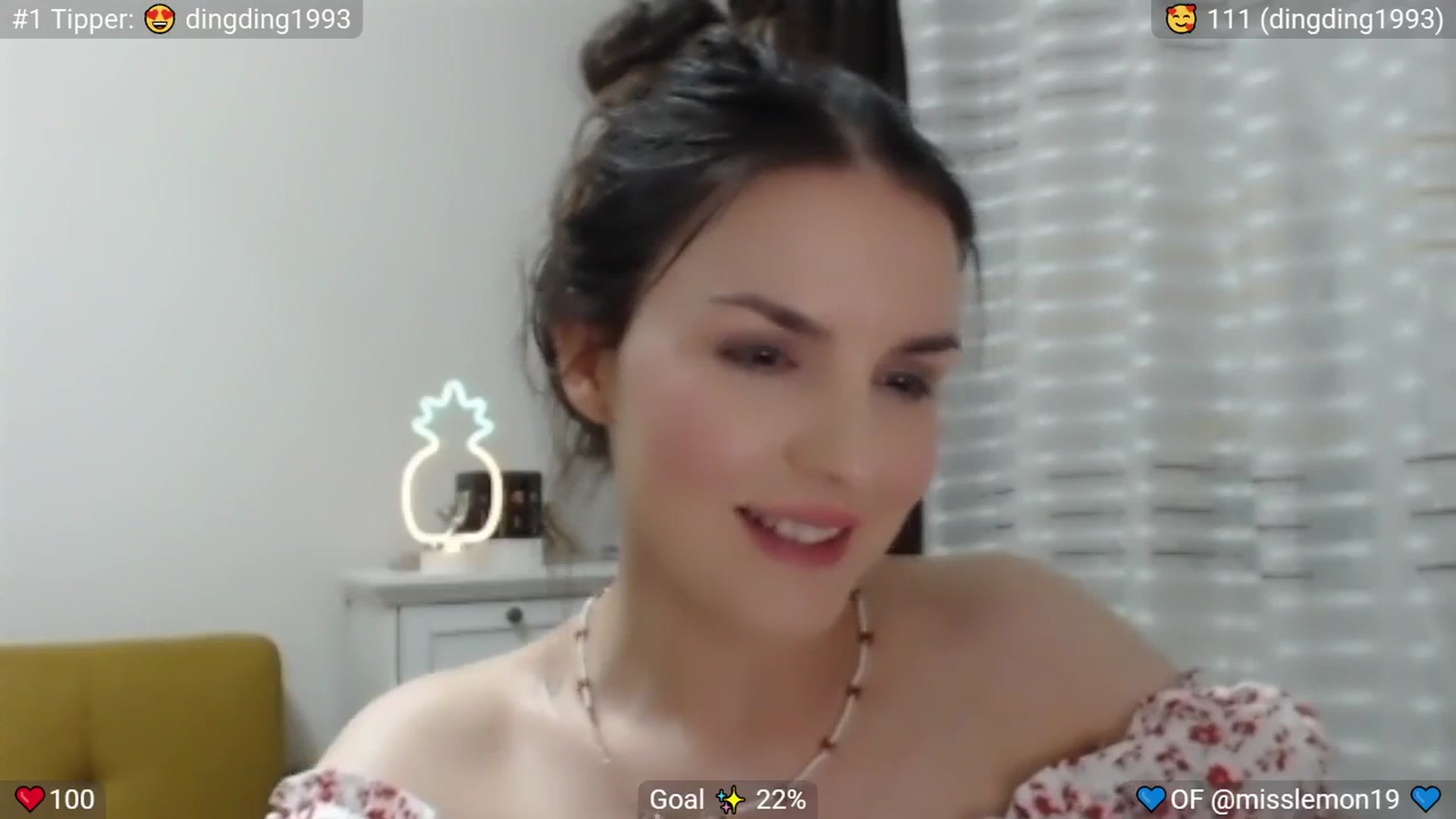 Gallery image thumbnail from MissReno's myfreecams stream on, 08/01/2025, 20:37 image 14 of 20