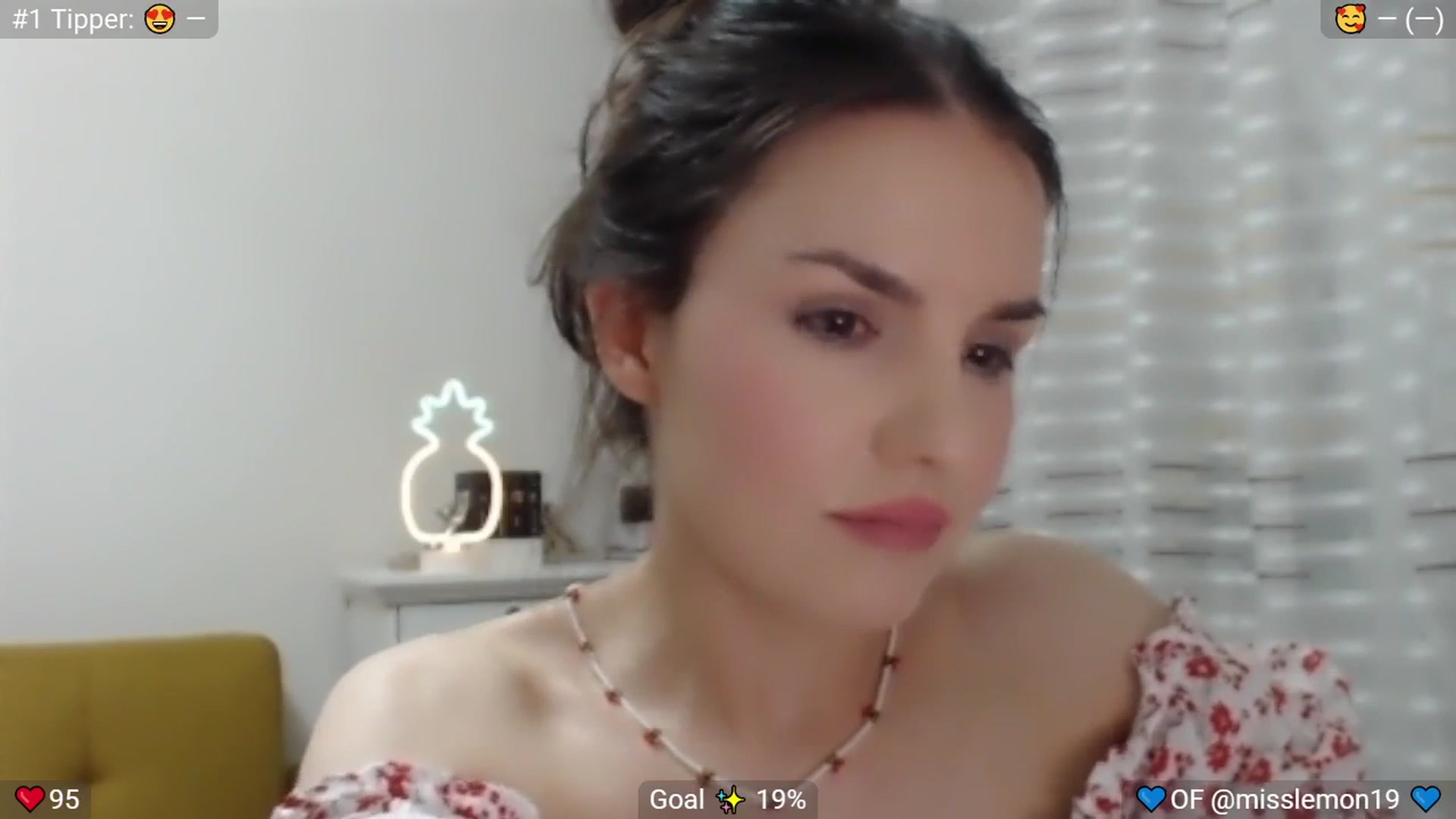Gallery image thumbnail from MissReno's myfreecams stream on, 08/01/2025, 20:37 image 4 of 20