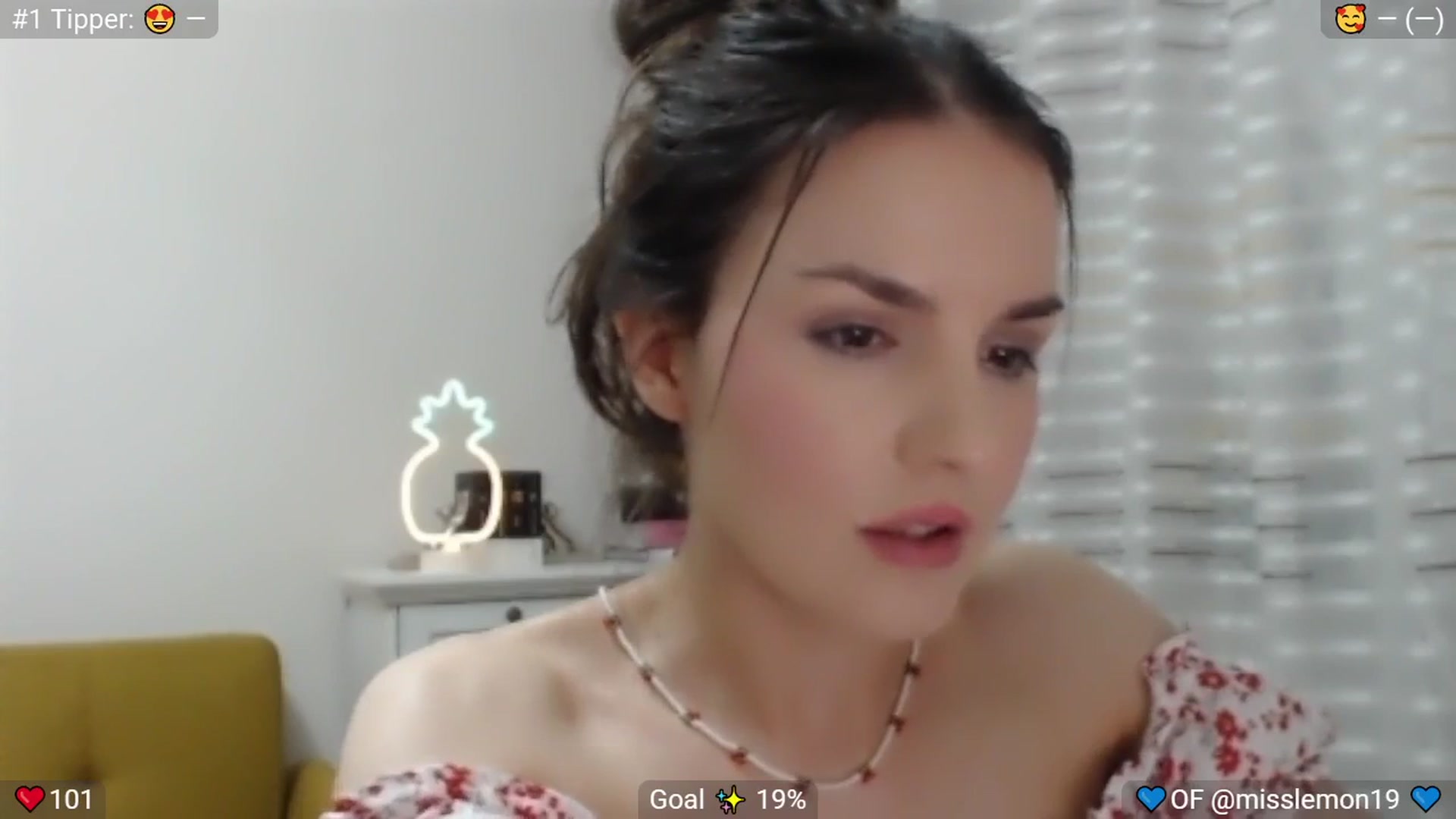 Gallery image thumbnail from MissReno's myfreecams stream on, 08/01/2025, 20:37 image 8 of 20